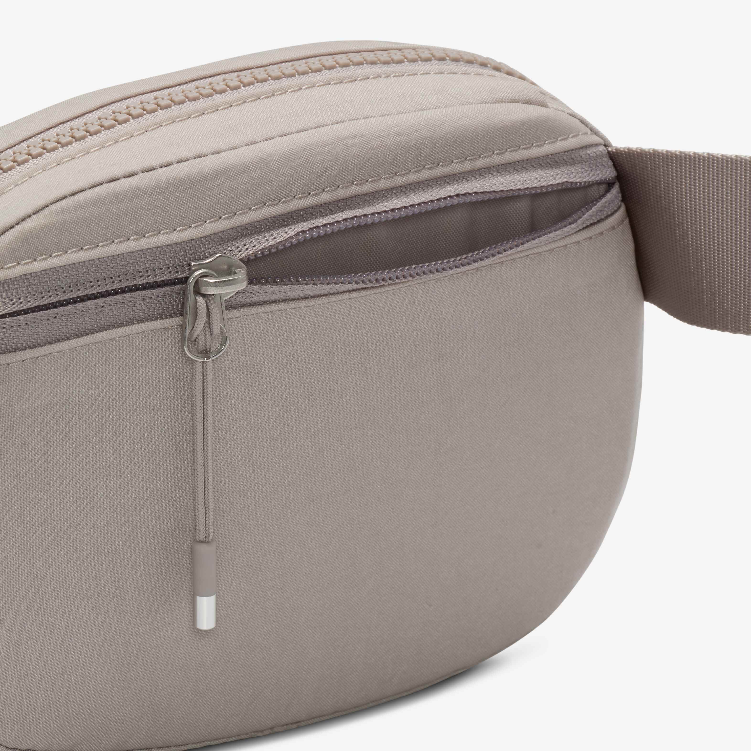 Nike Aura image number 5