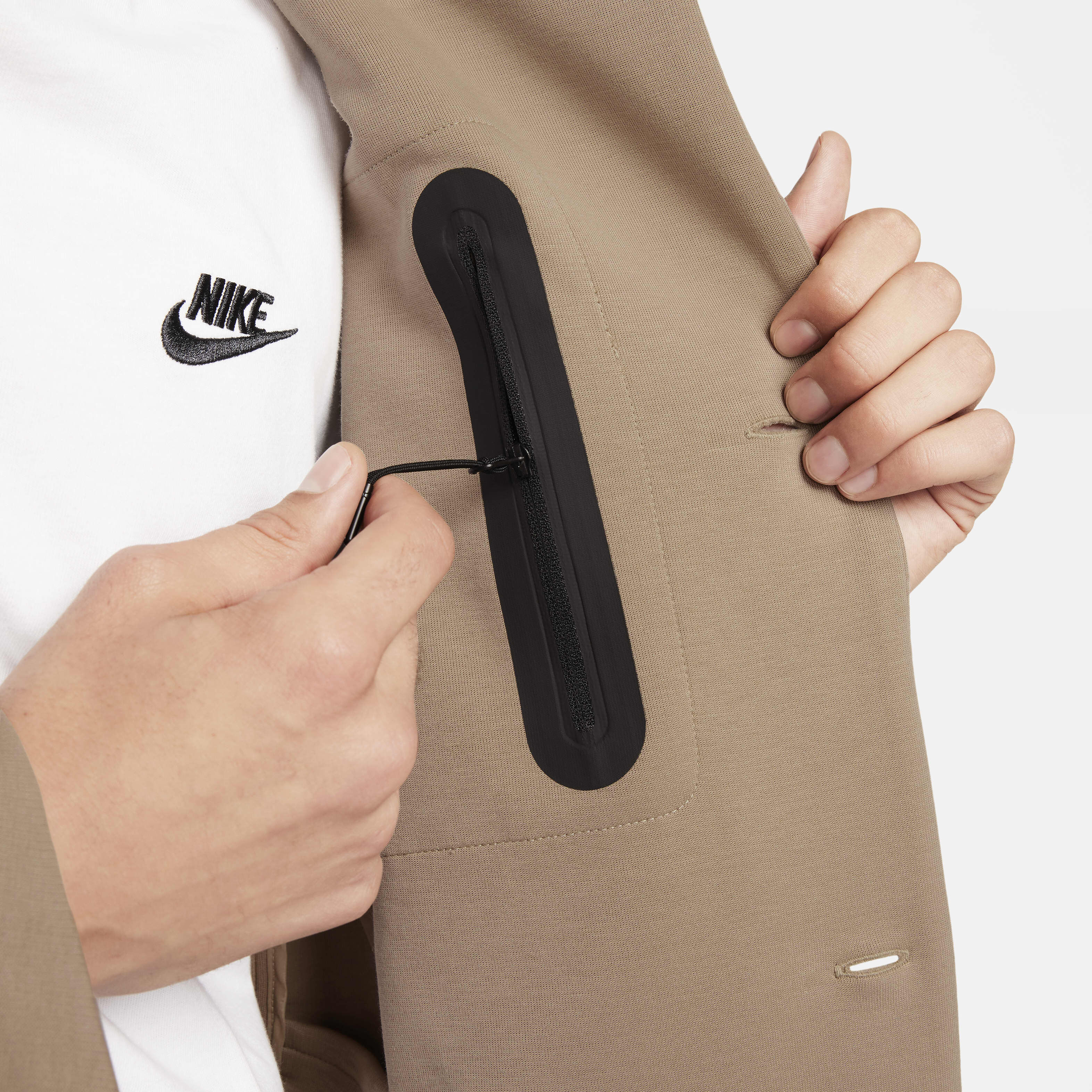 Nike Sportswear Tech Fleece Re-Imagined image number 8
