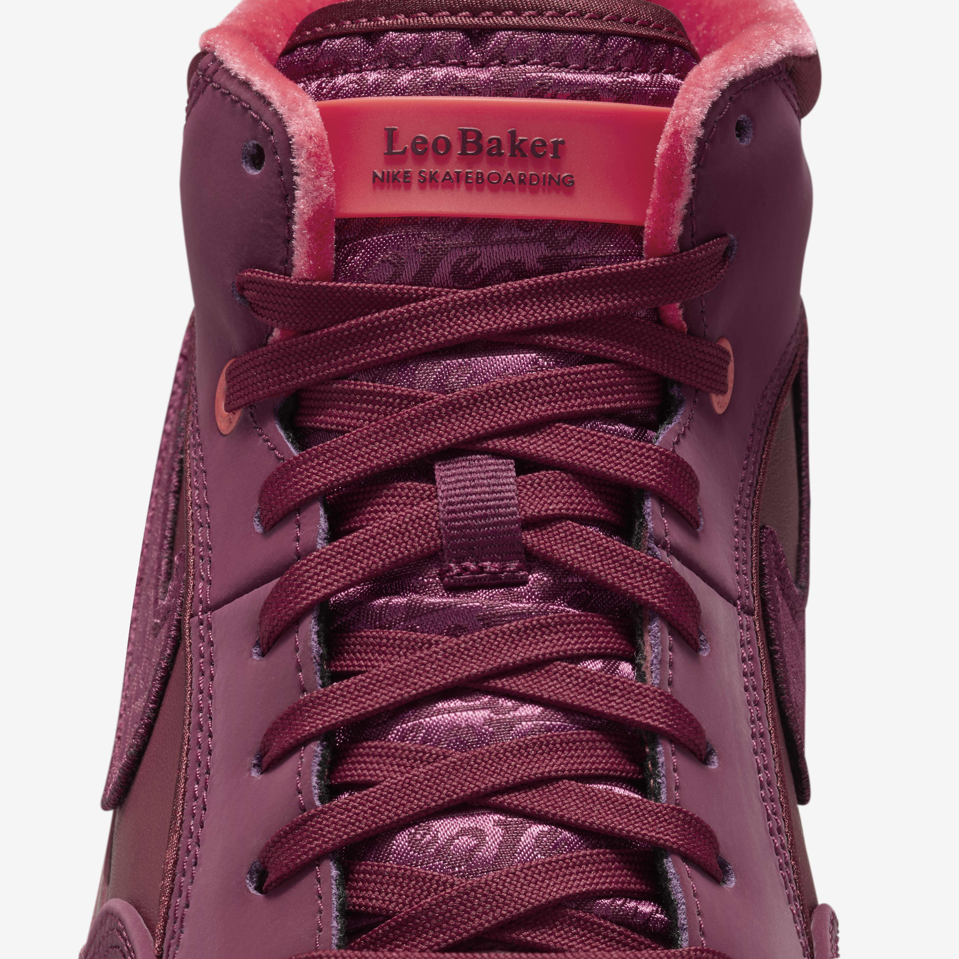 ليو بيكر نايكي اس بي رياكت ليو بريميوم image number 8