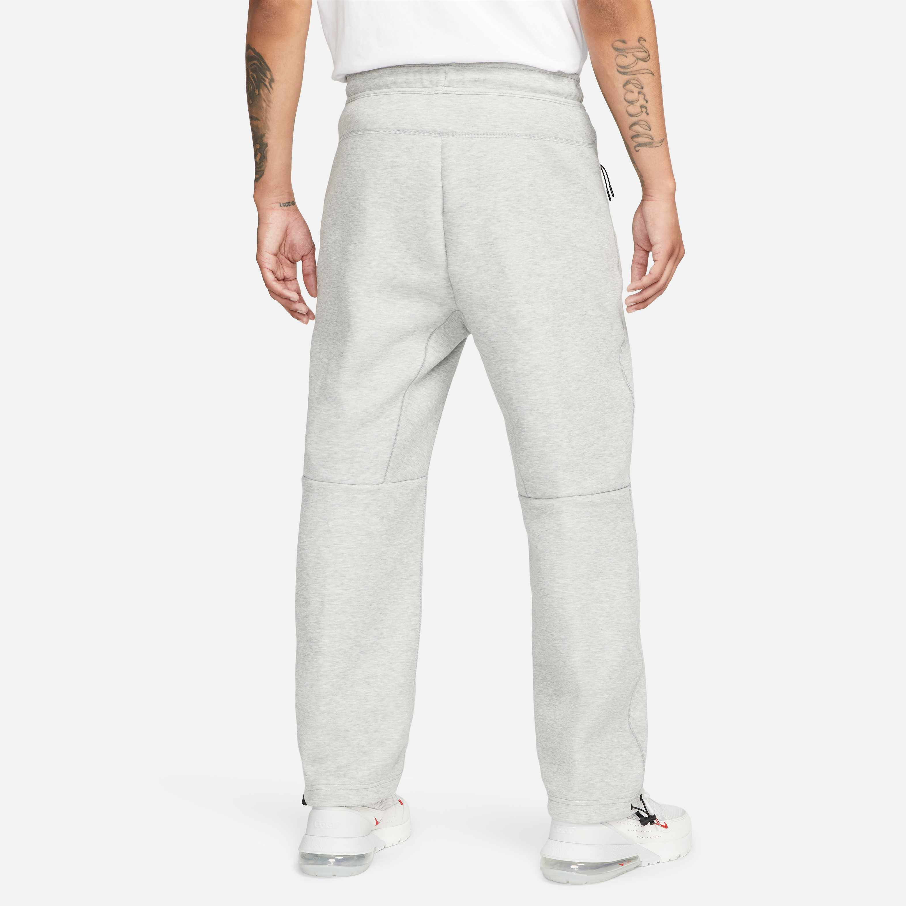 Nike Sportswear Tech Fleece image number 1