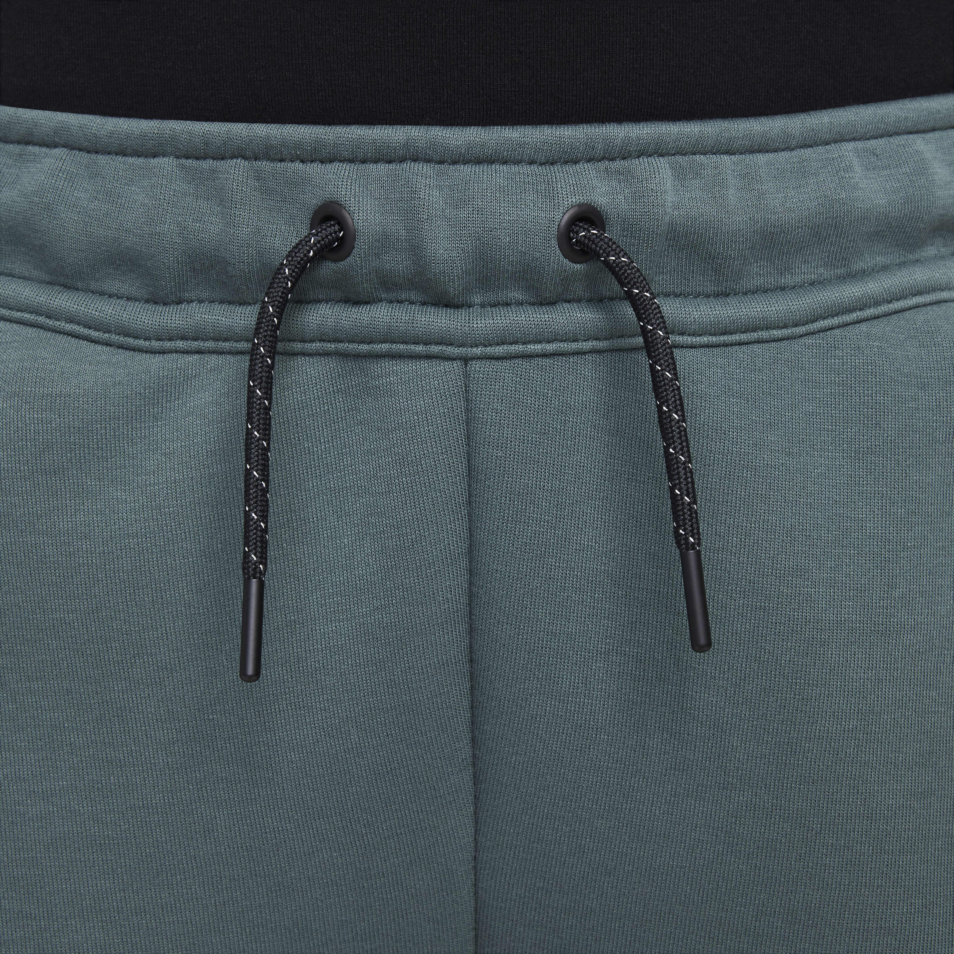 Nike joggers with zipper sales