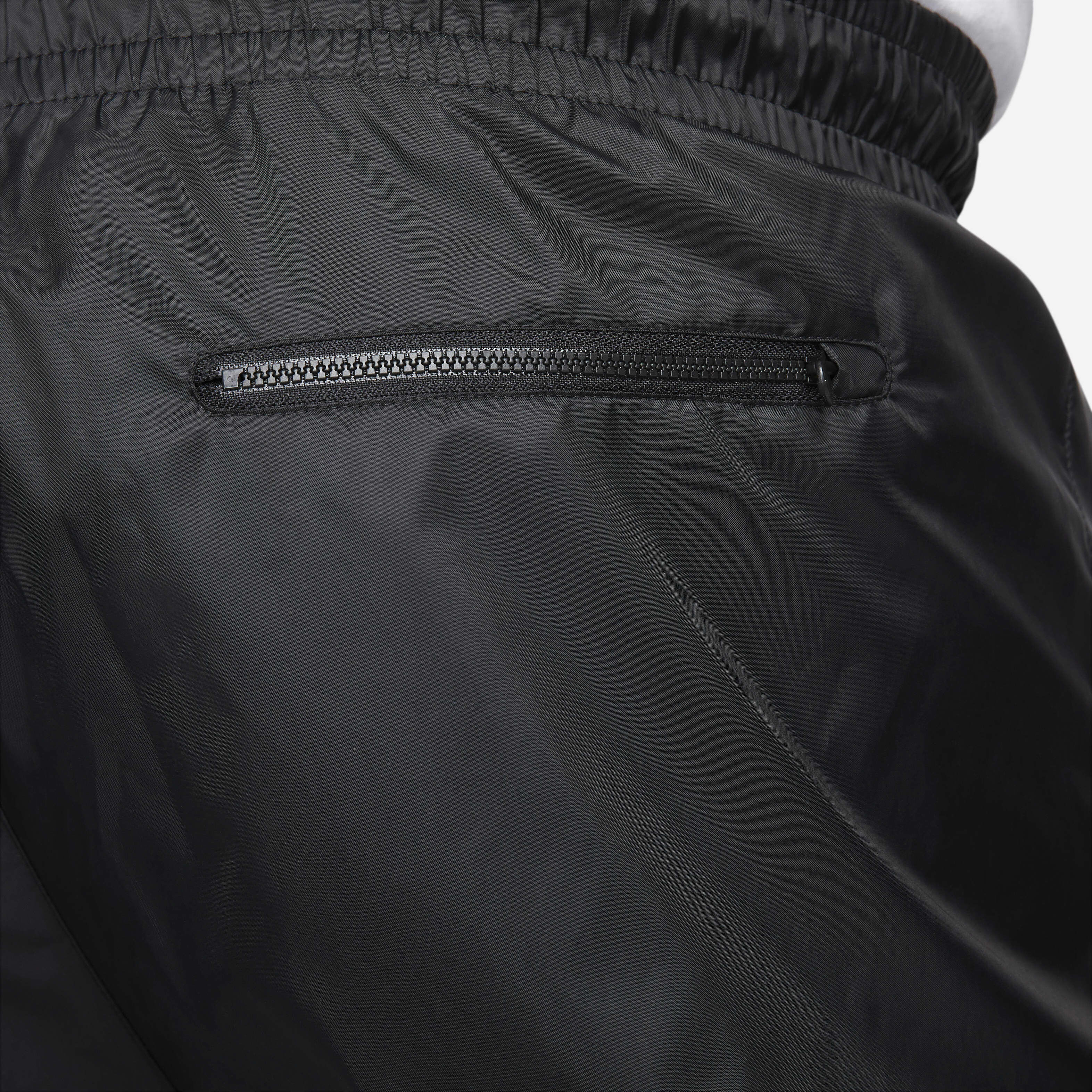 Nike Windrunner image number 12