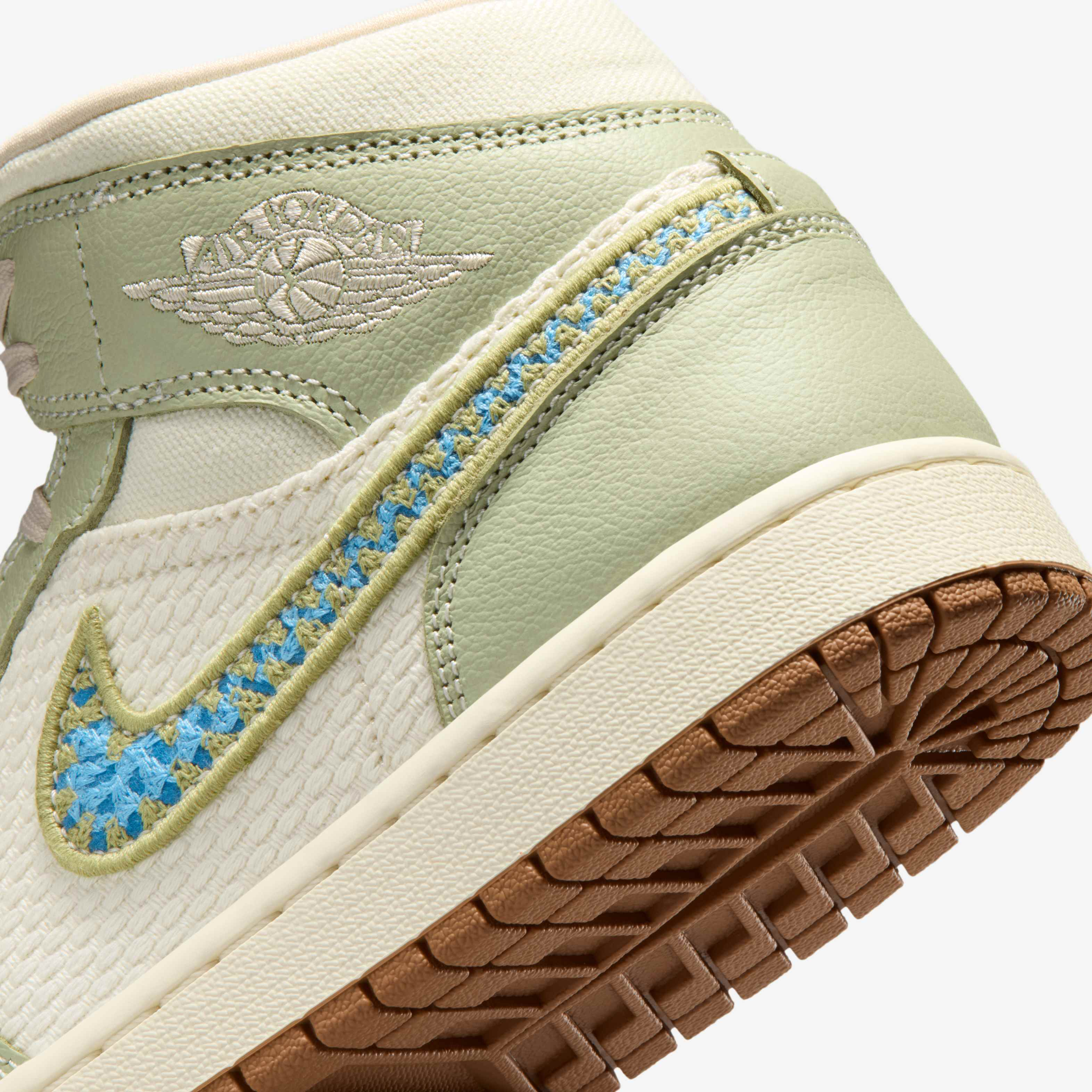 Air Jordan 1 Mid SE image number 7