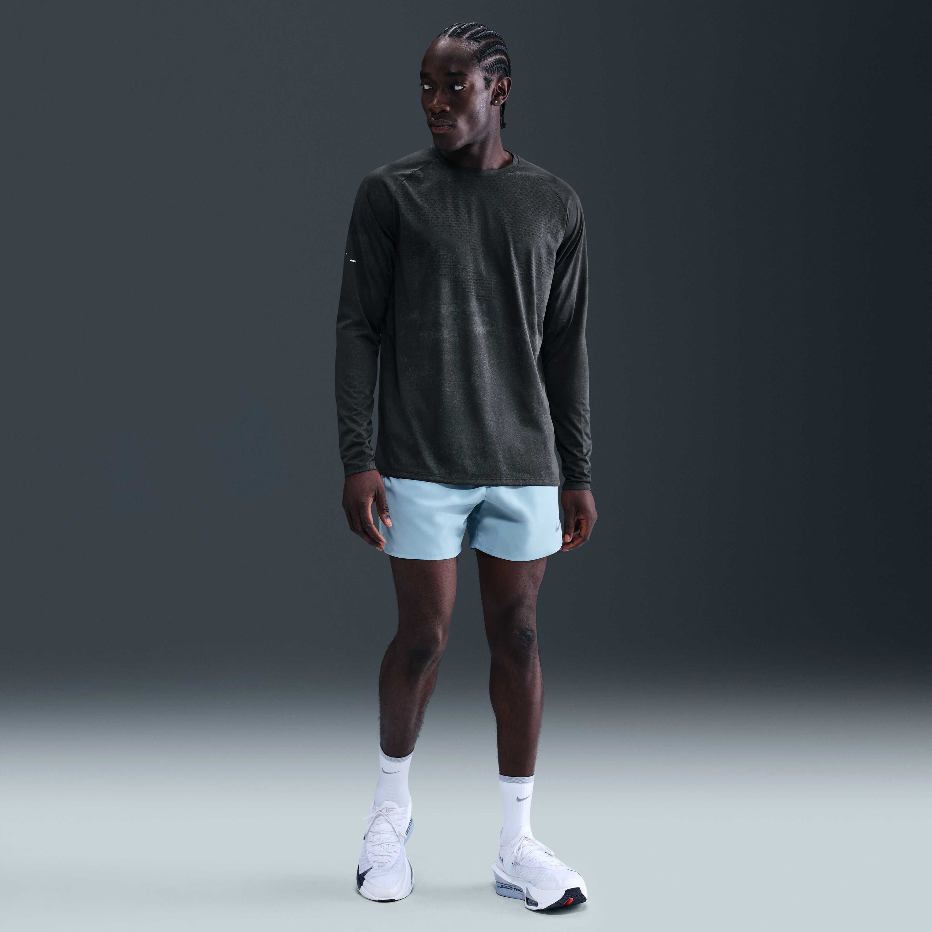 Nike Stride image number 3