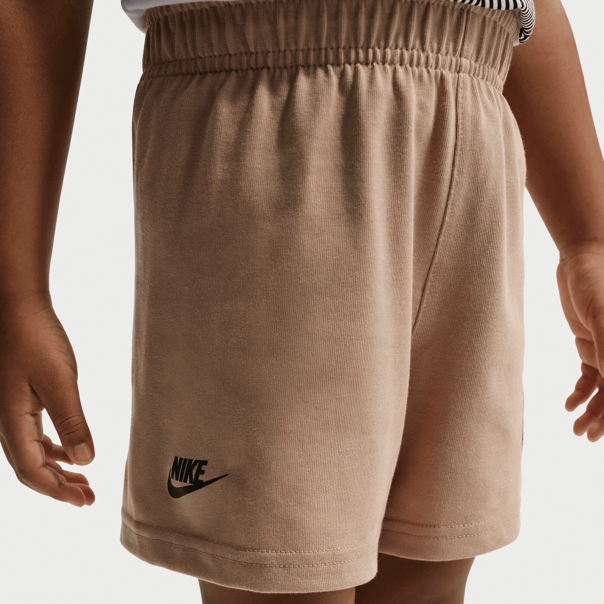 نايكي سبورتسوير إن ذا زون image number 4