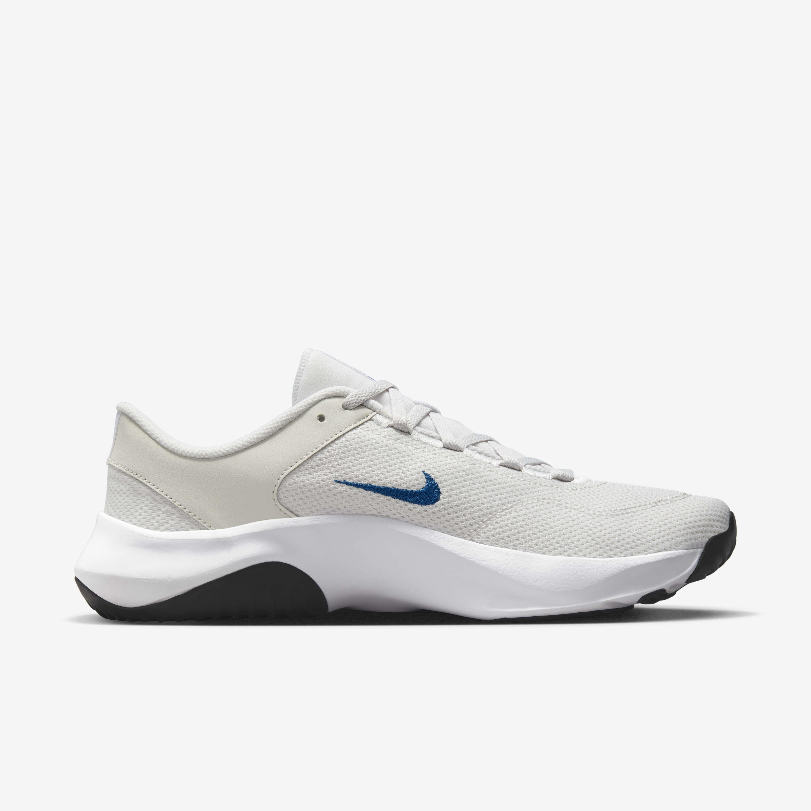 نايكي ليجيند اسينشال 3 نيكست نيتشر image number 2