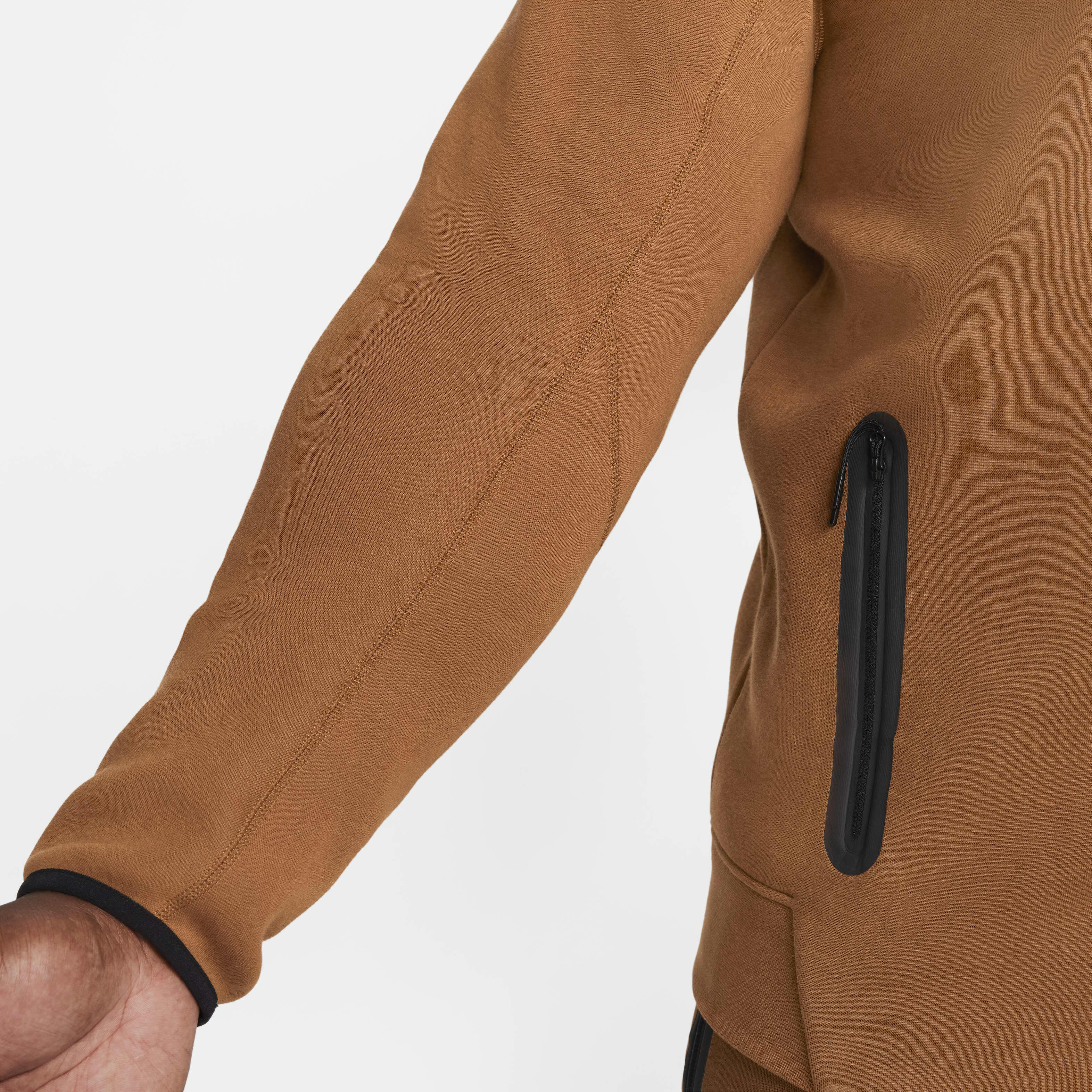 نايكي سبورتسوير تك فليس ويندرانر image number 16