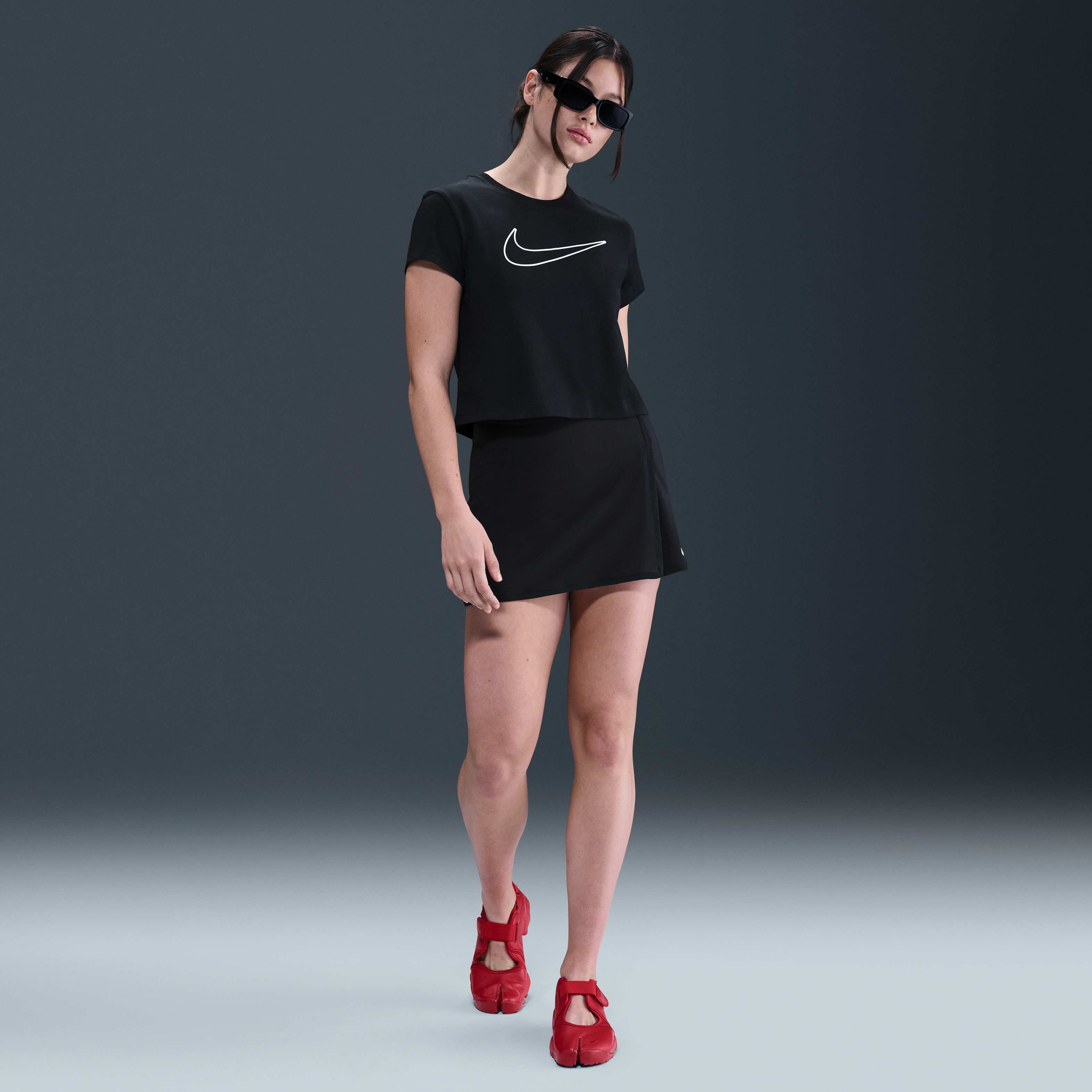 نايكي سبورتسوير image number 3