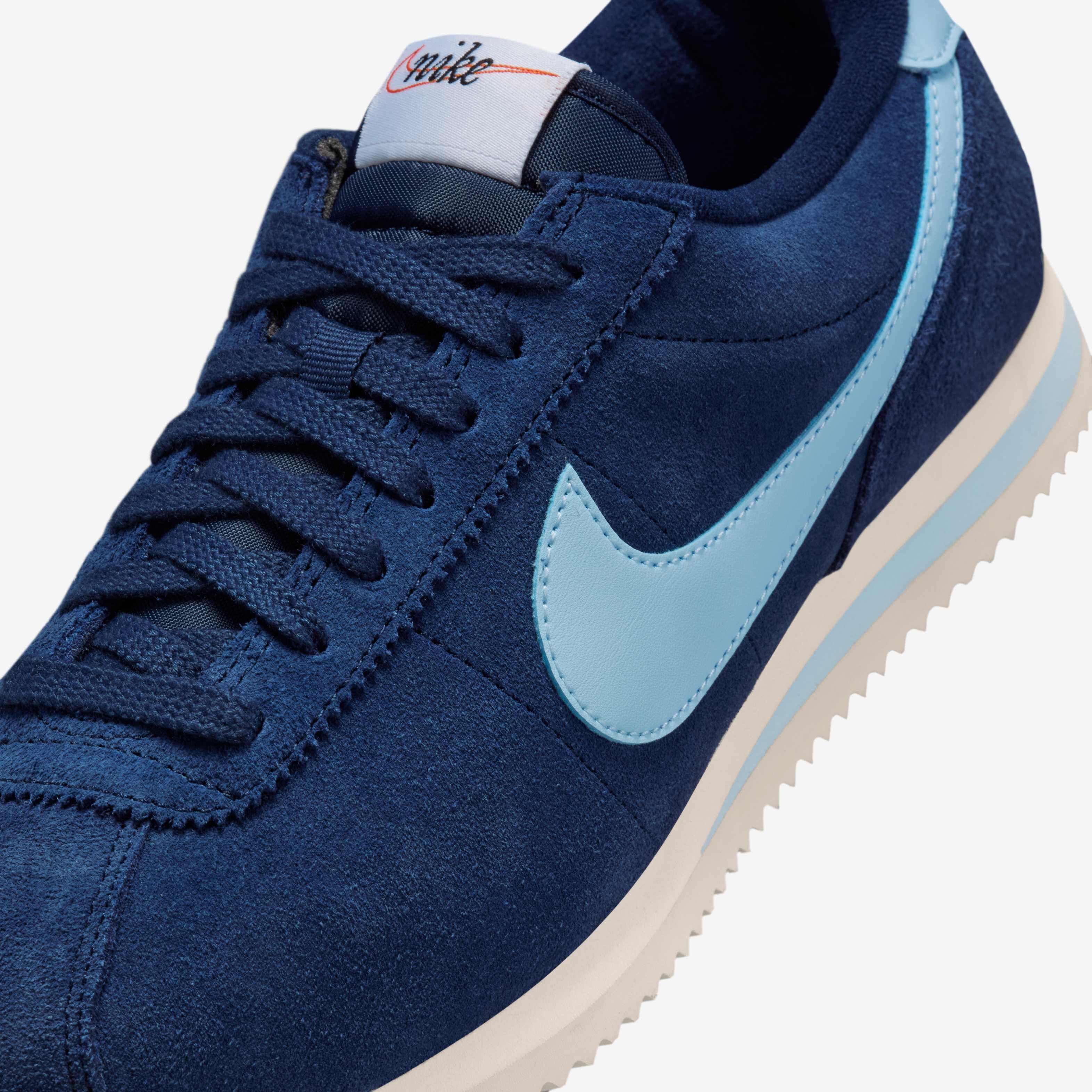 nike navy cortez