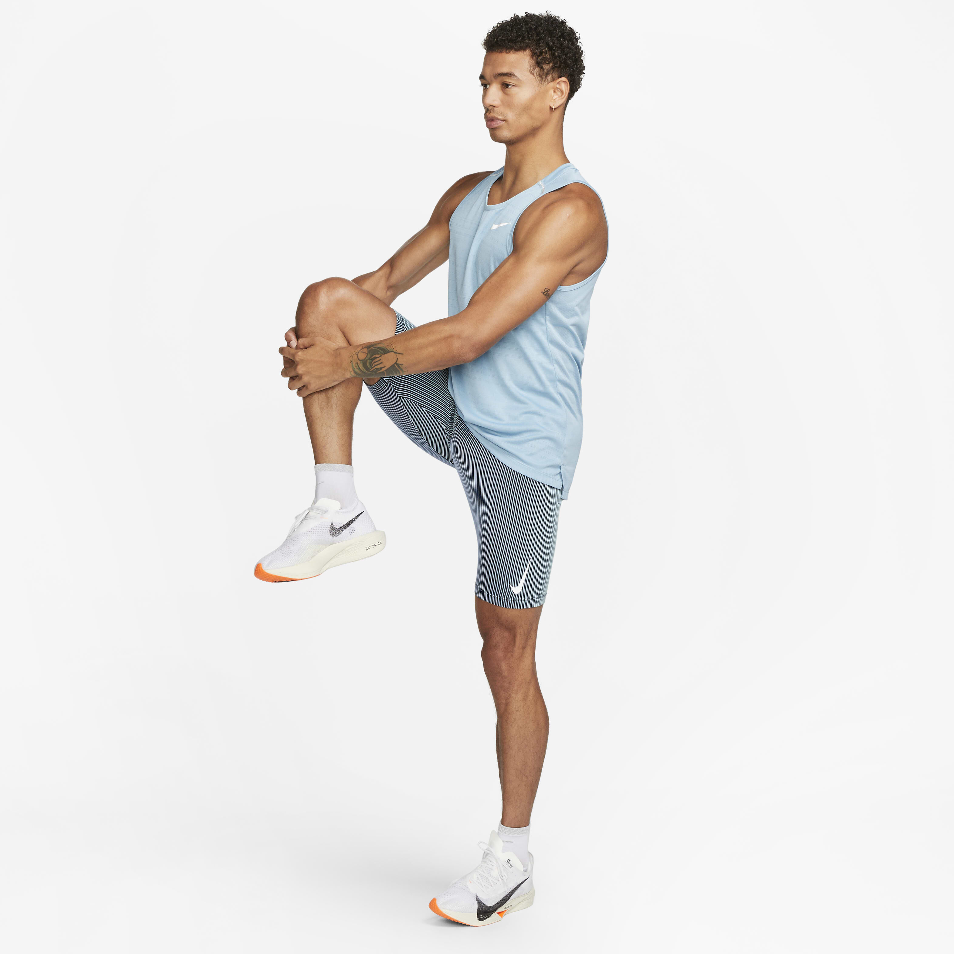 Nike Dri-FIT ADV AeroSwift image number 7