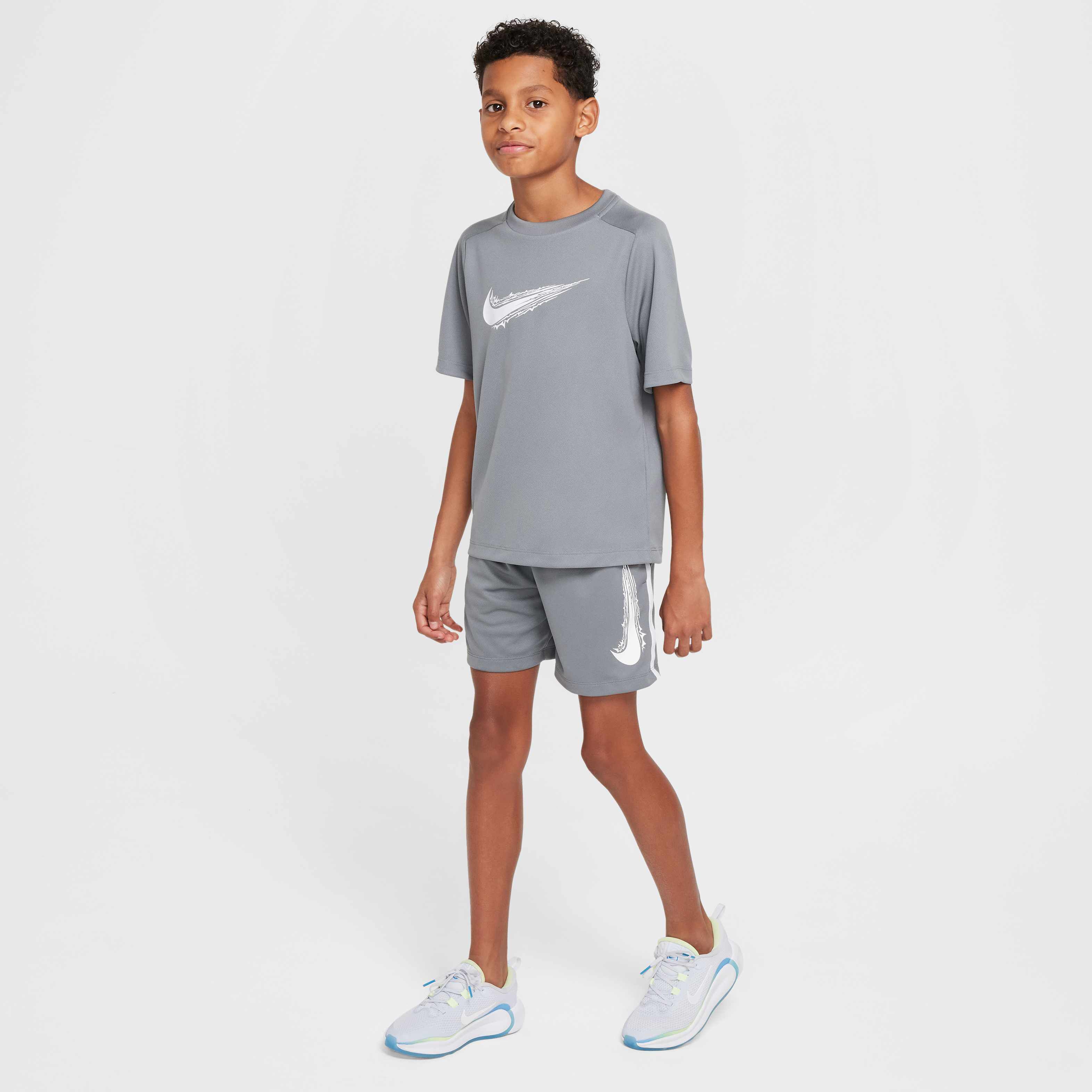 نايكي مالتي image number 4