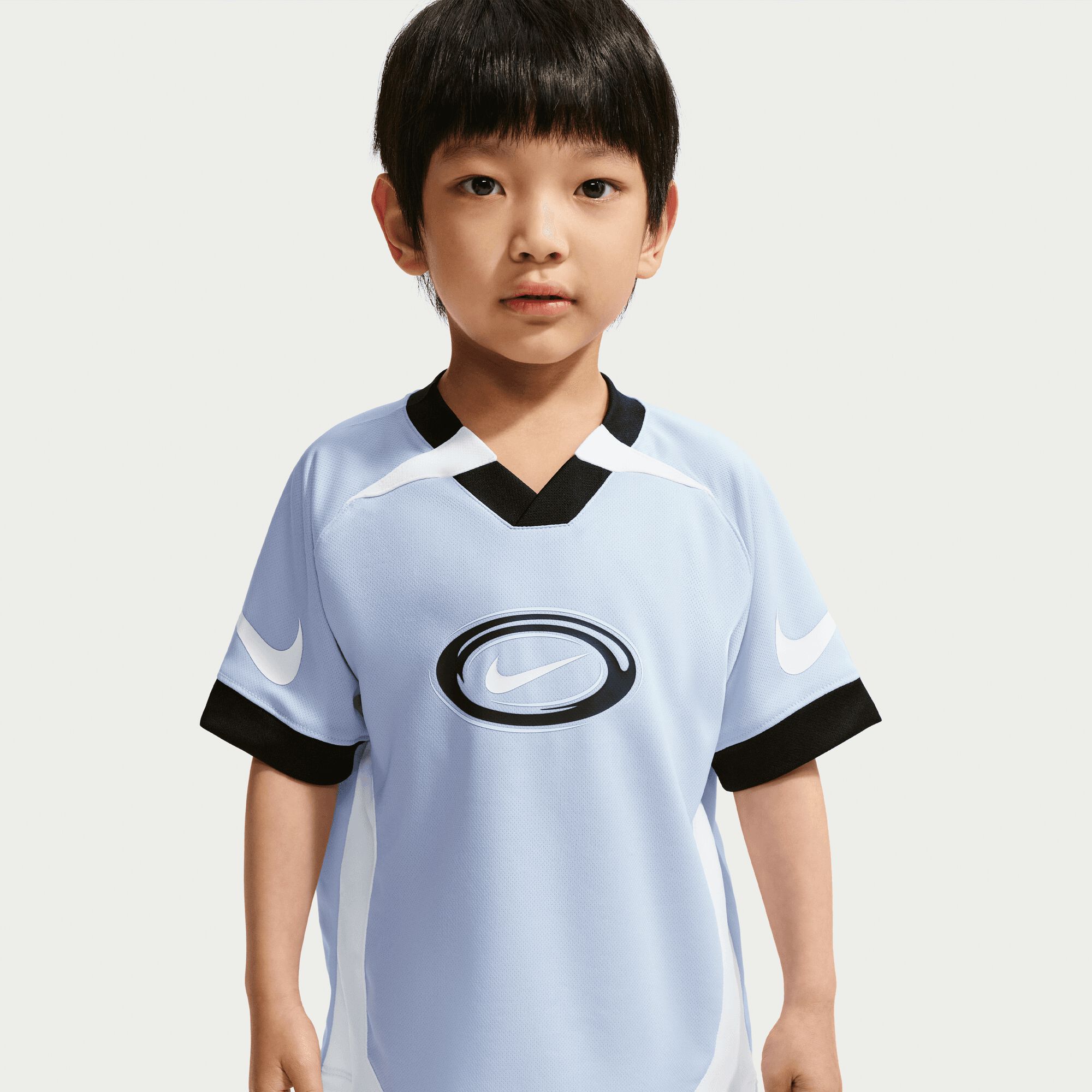 Nike image number 2