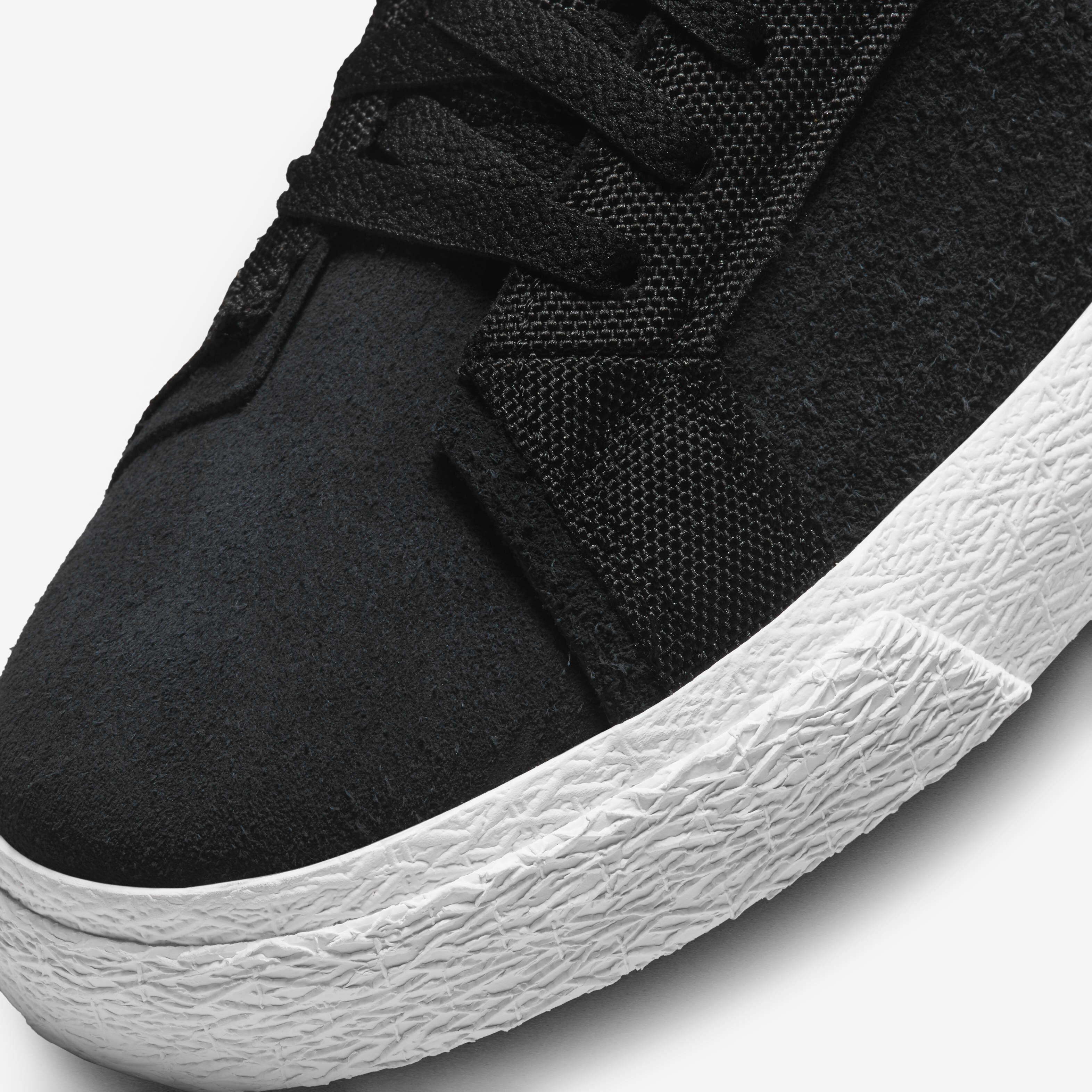 Sb zoom blazer low cnvs decon 2025