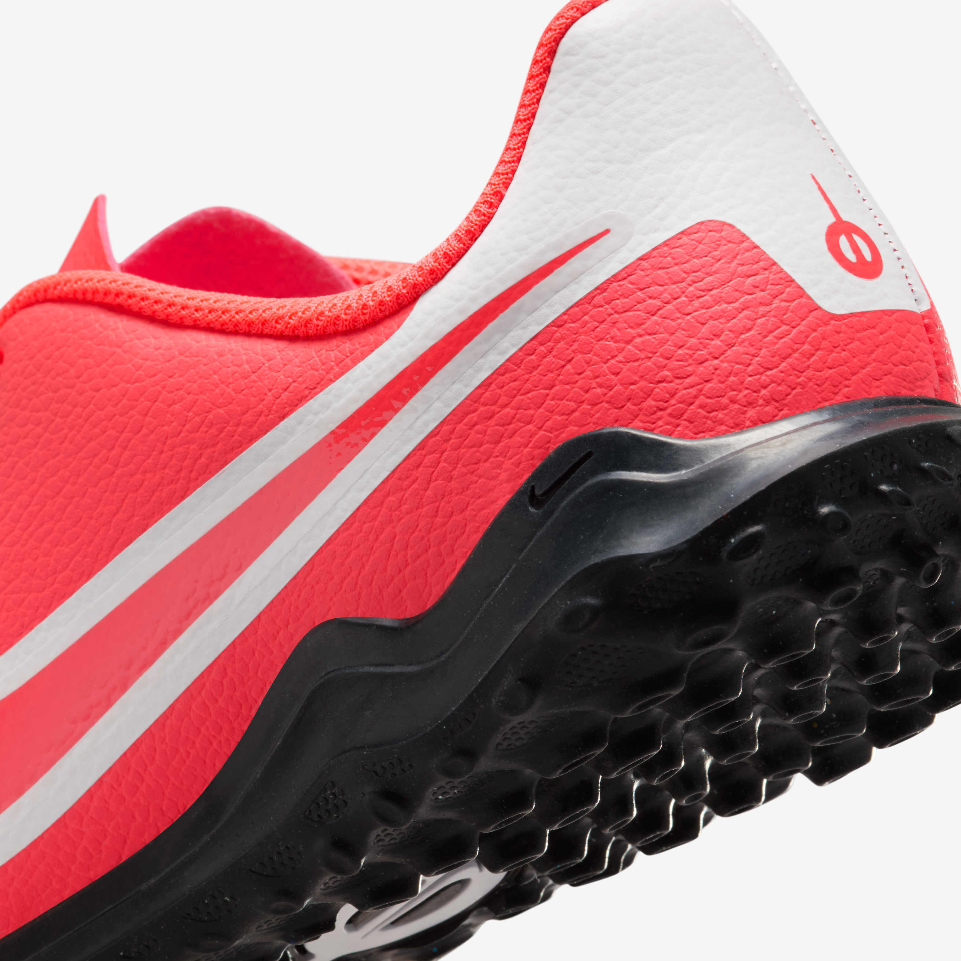 Nike Jr. Tiempo Legend 10 Club image number 7