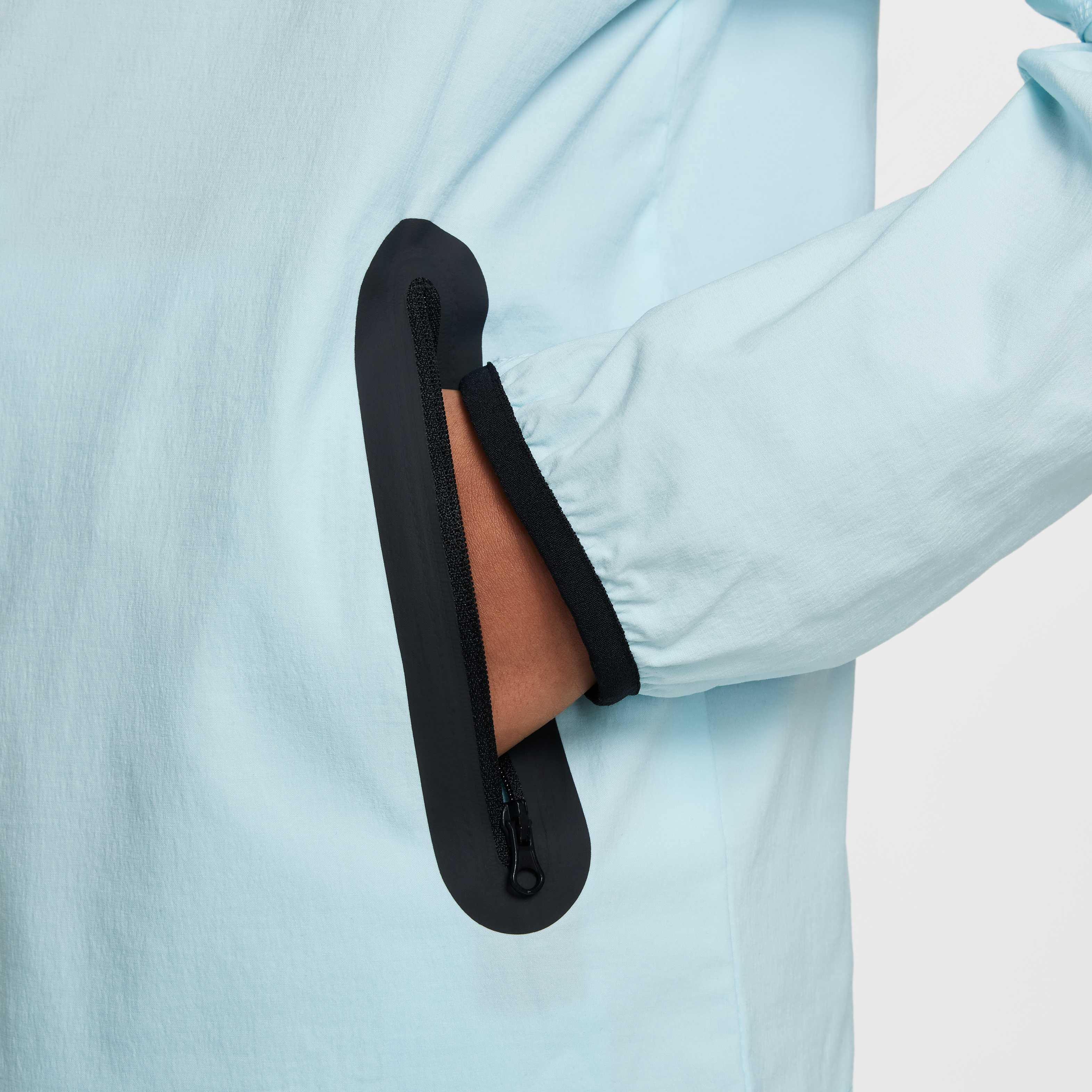 نايكي تك image number 4