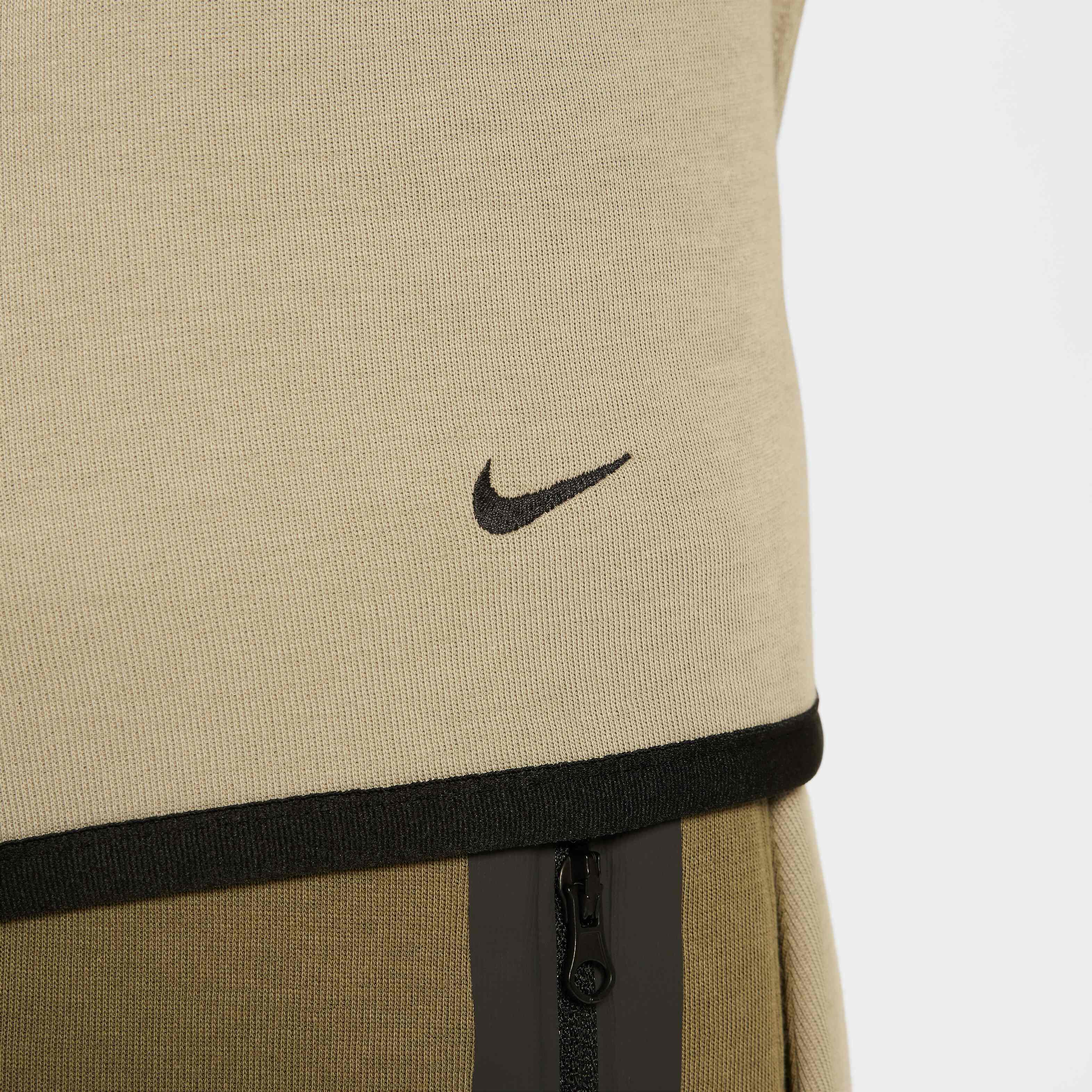 Nike Sportswear Tech Fleece image number 6