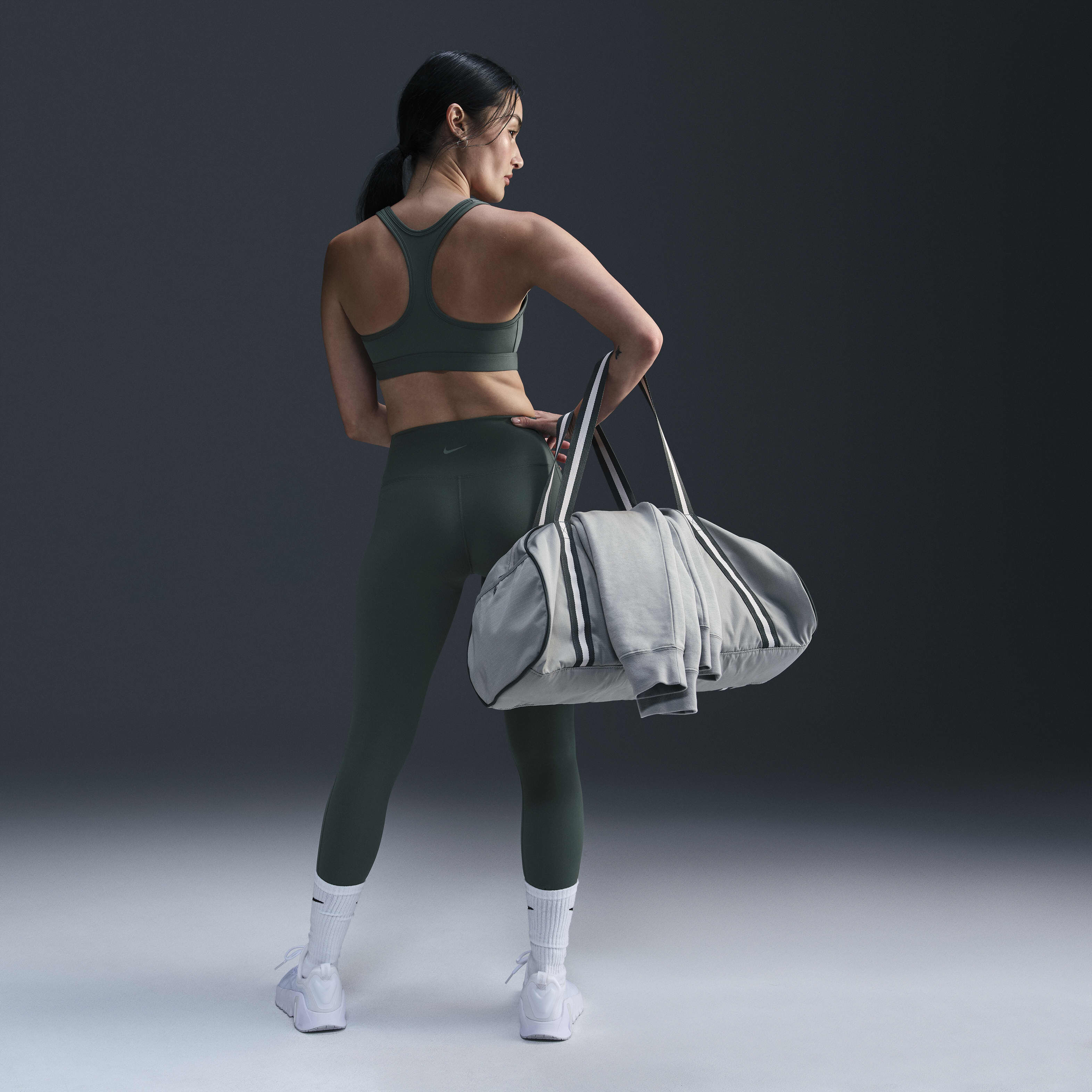 Nike Swoosh Light Support image number 4