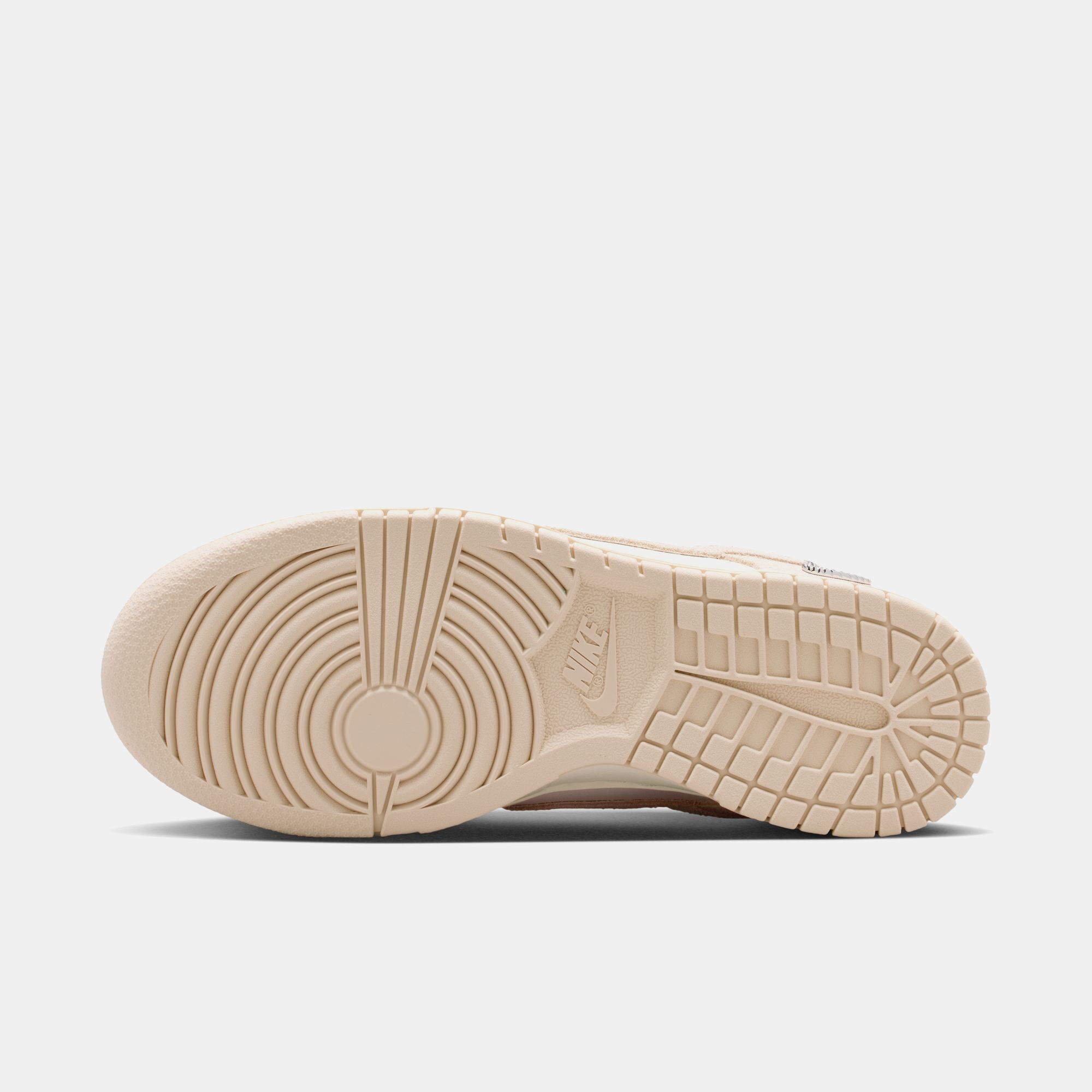Nike Dunk Low Suede image number 8