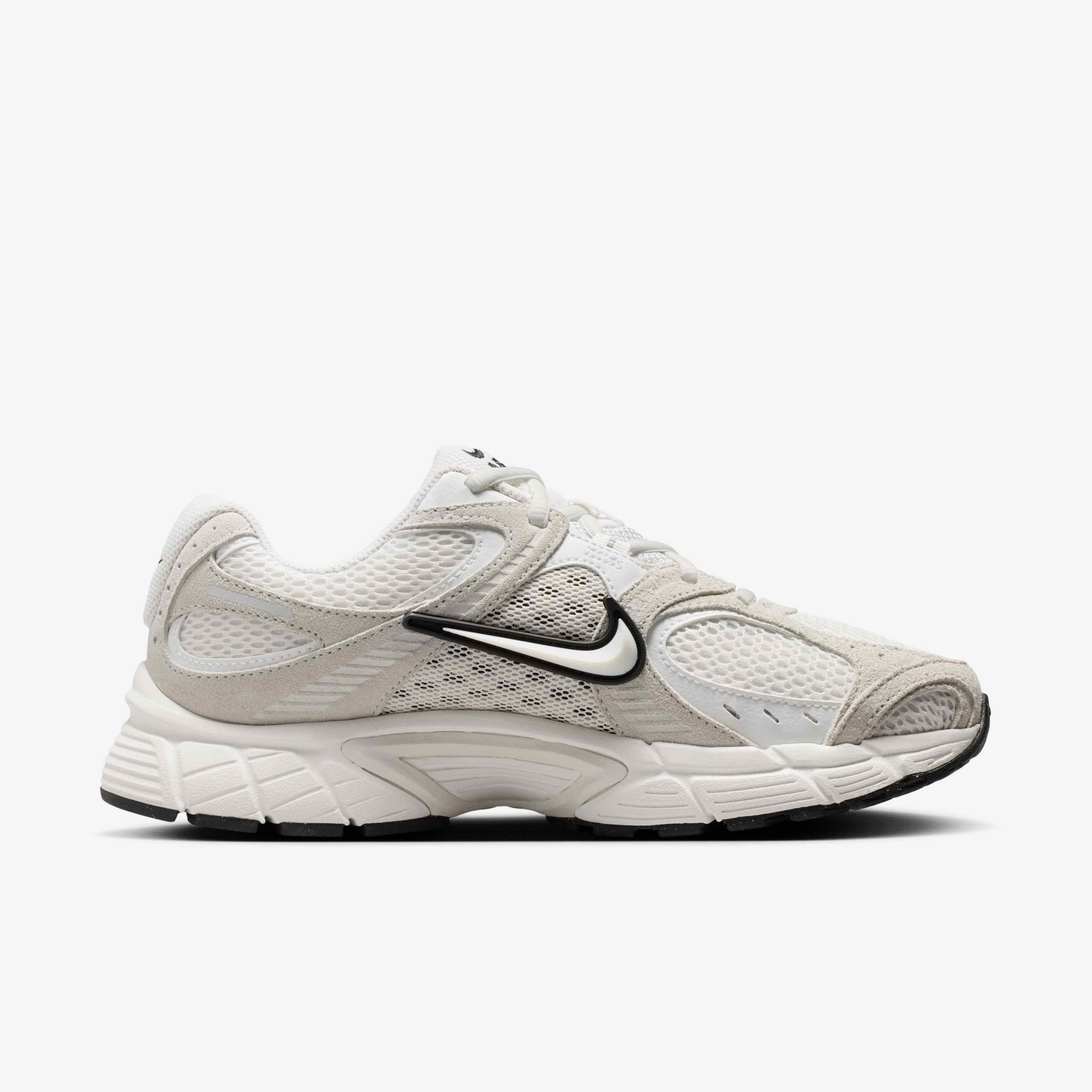 Nike V5 RNR Suede image number 2