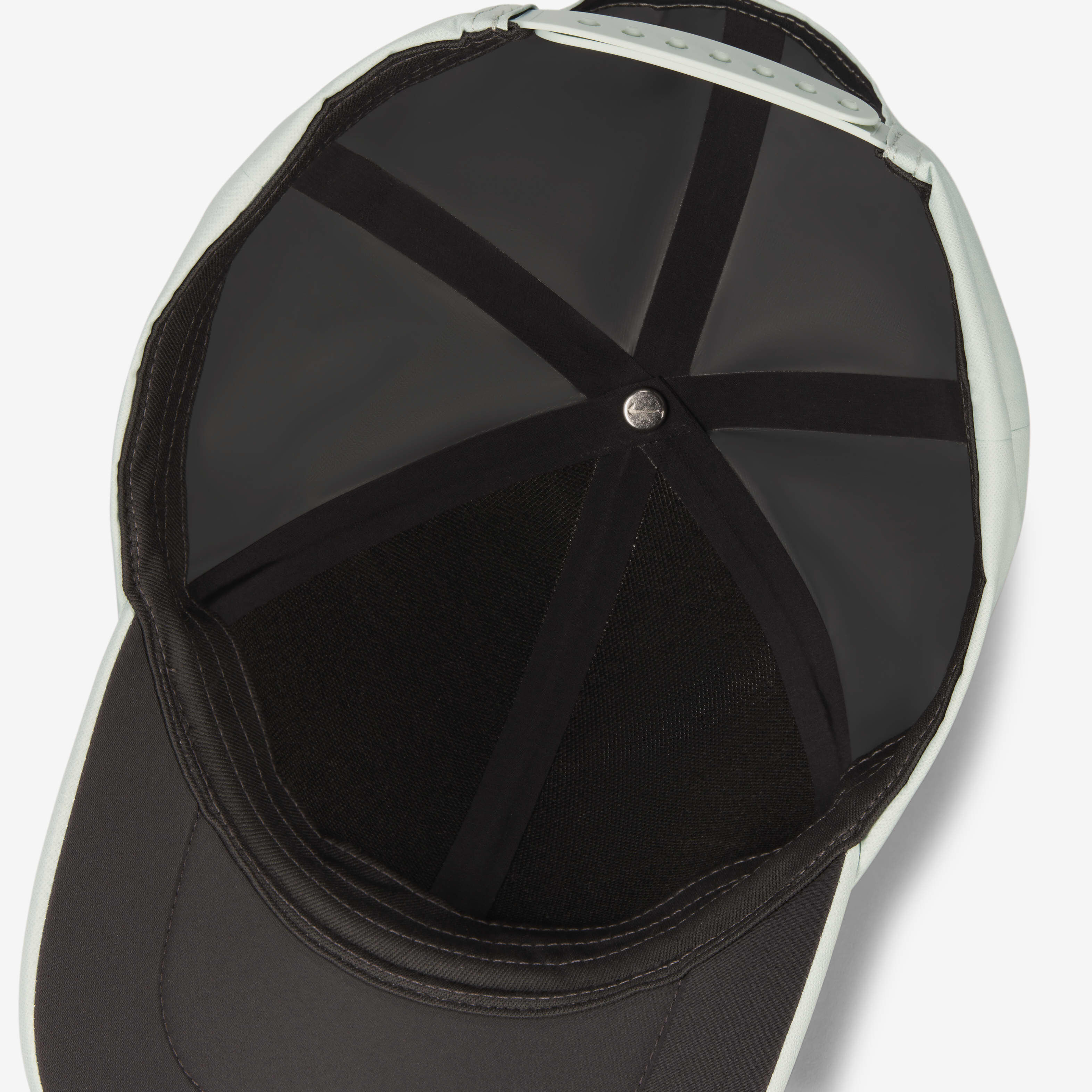 Nike Storm-FIT ADV Club image number 4