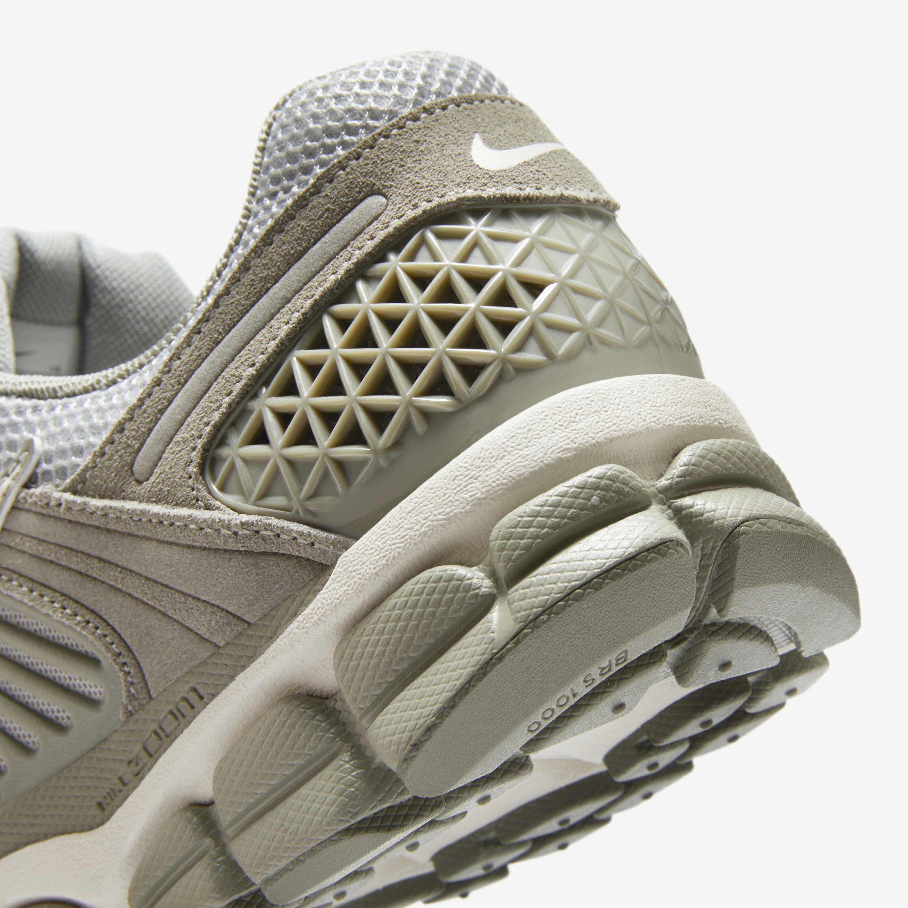 Nike Zoom Vomero 5 image number 7