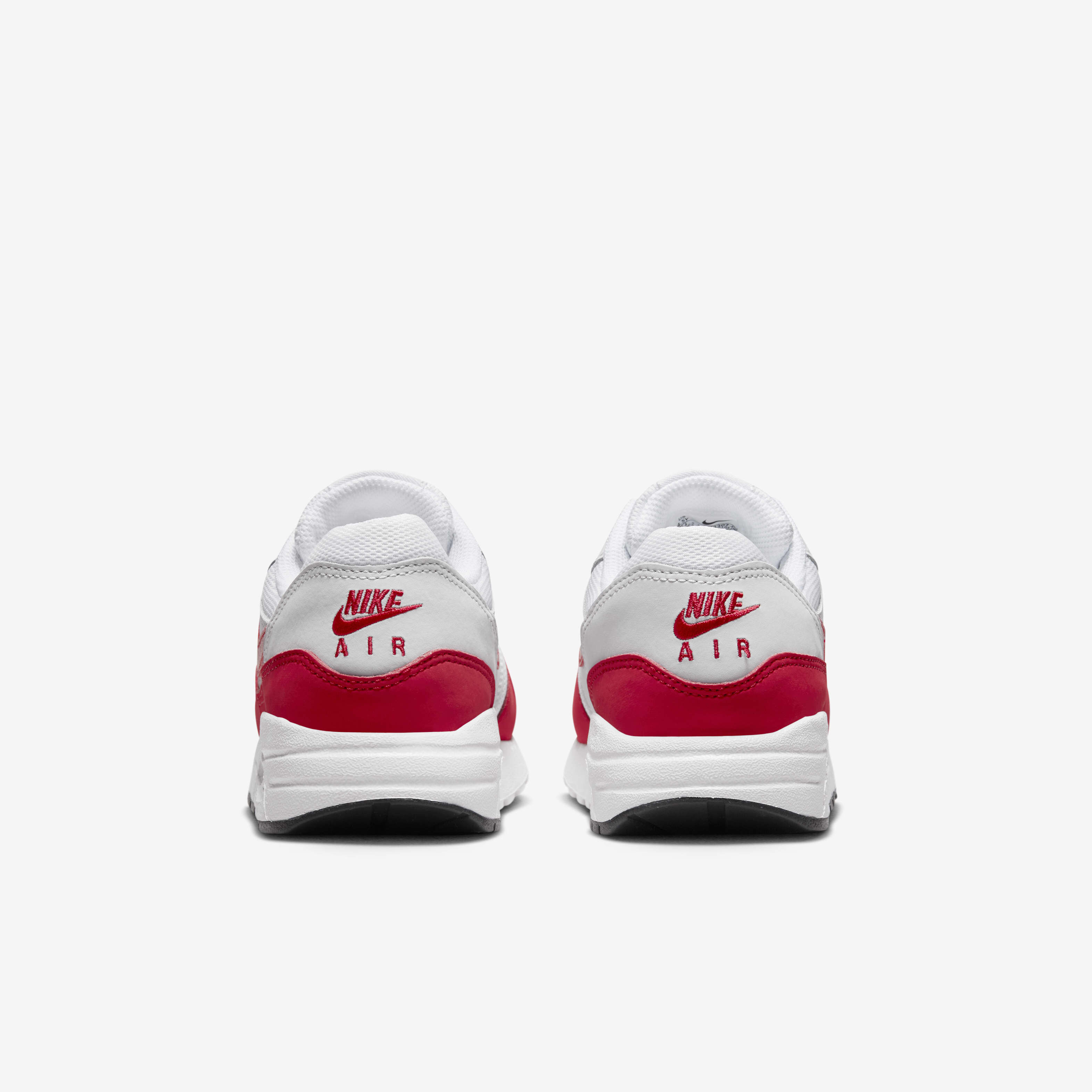 New nike shoes with red tag on sale