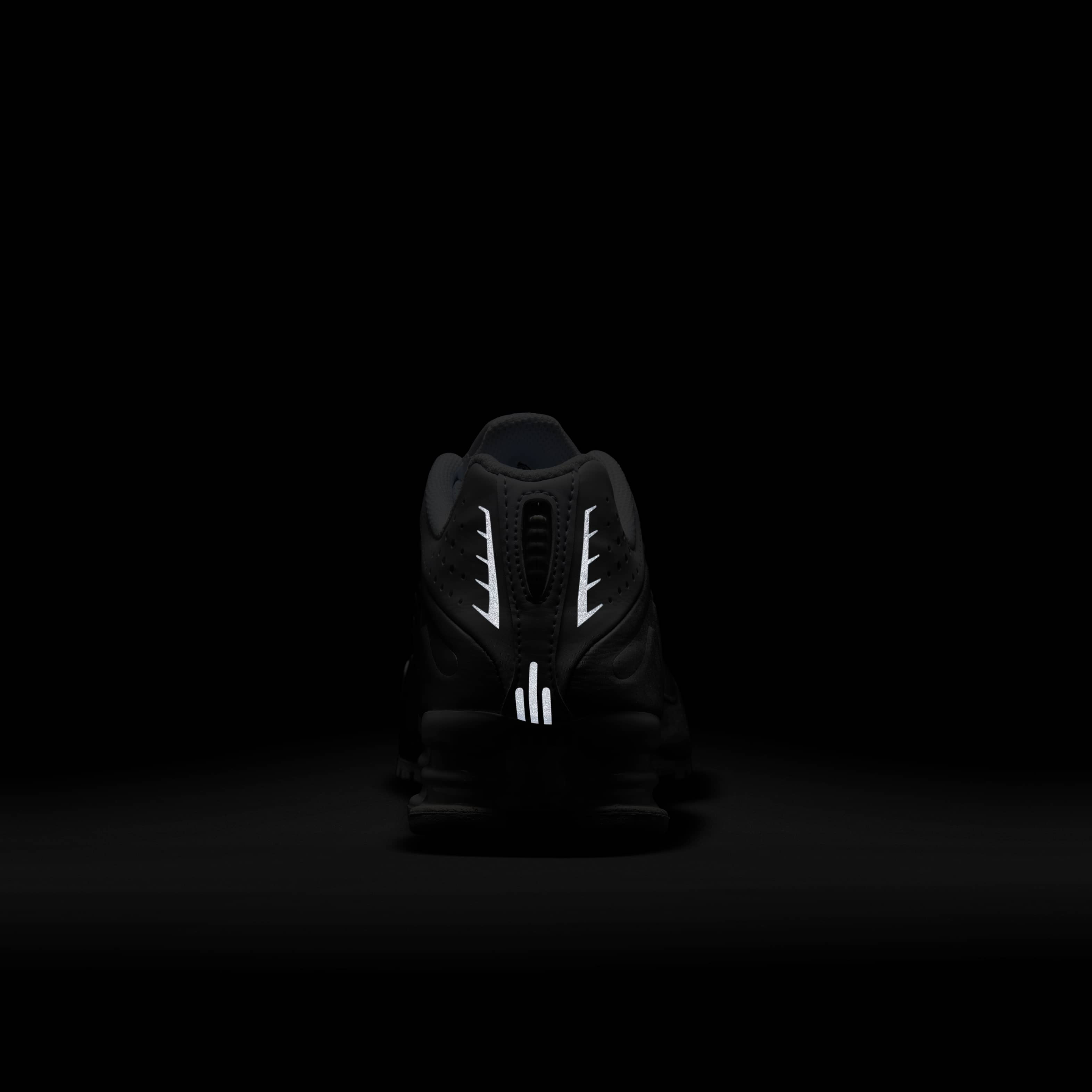 Nike Shox R4 image number 9