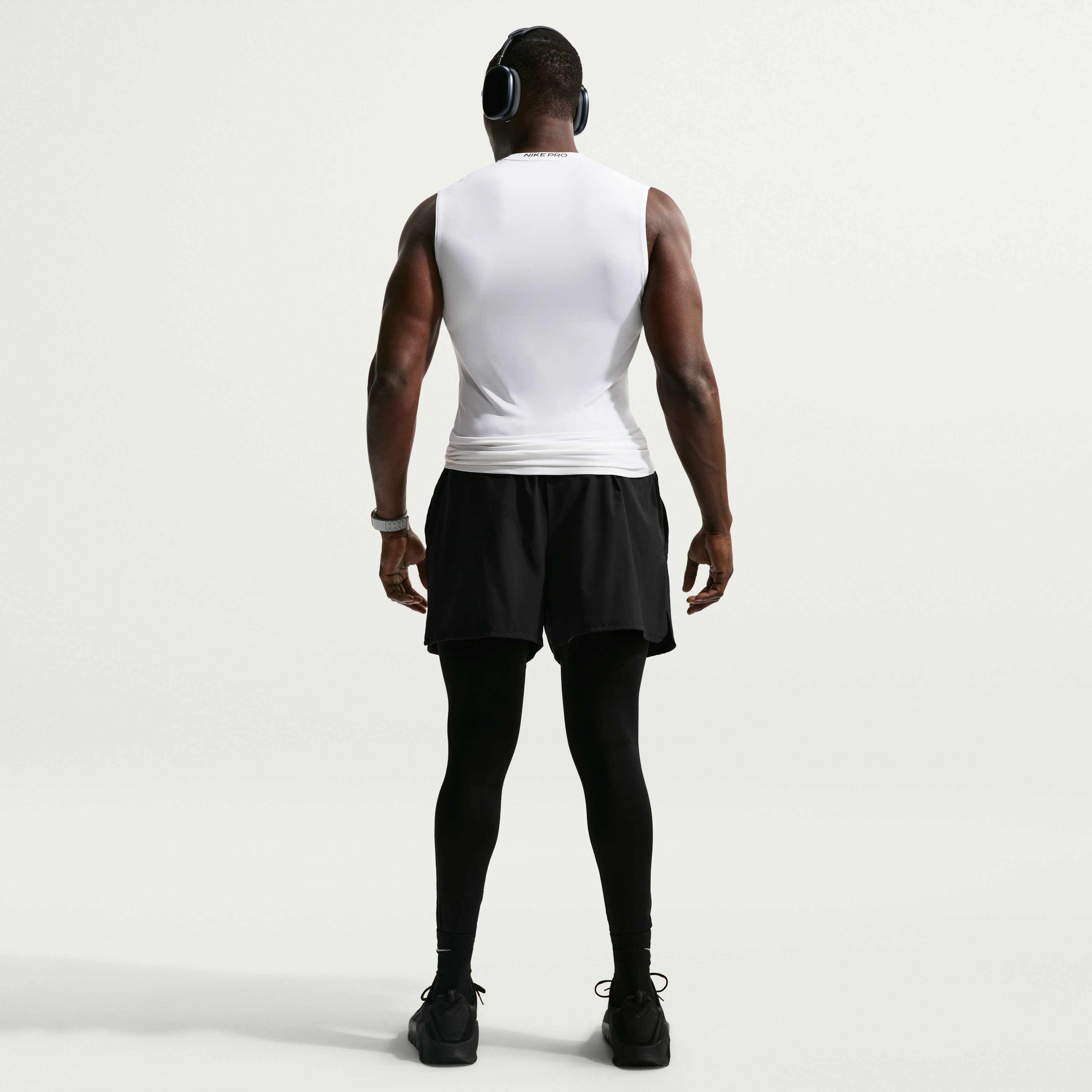 Nike Pro image number 9