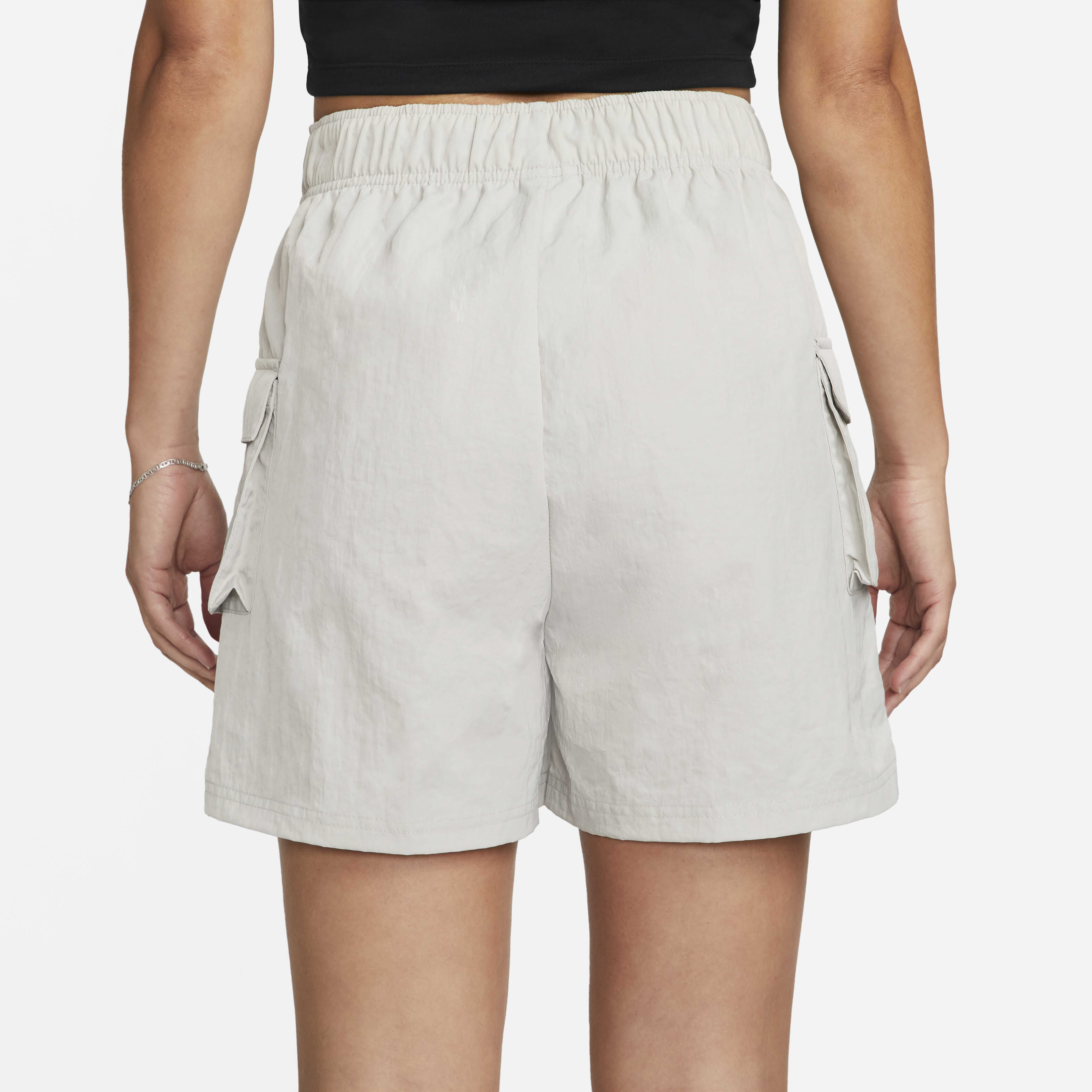 Nike Sportswear Essential image number 2