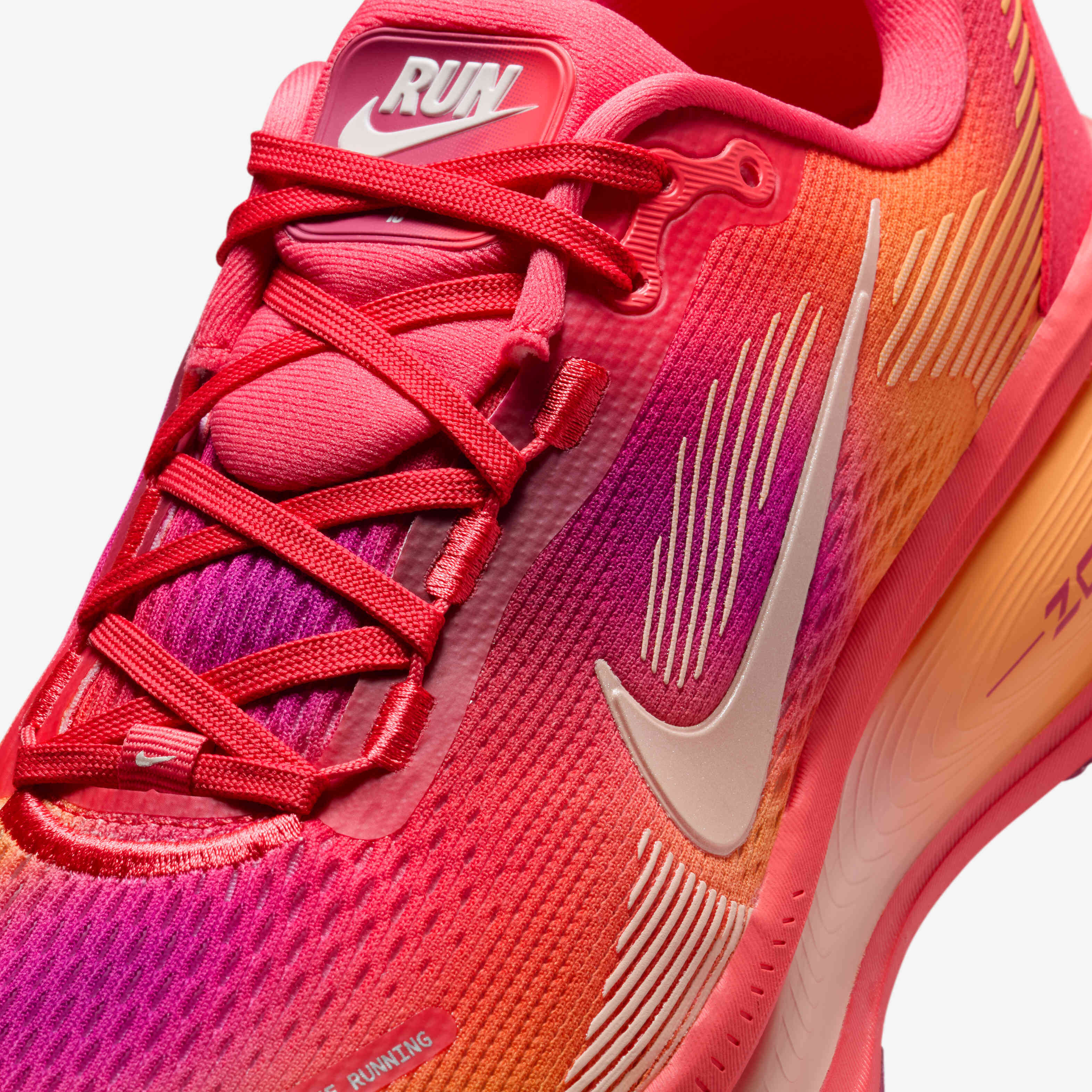 Nike Vomero 18 SE image number 6