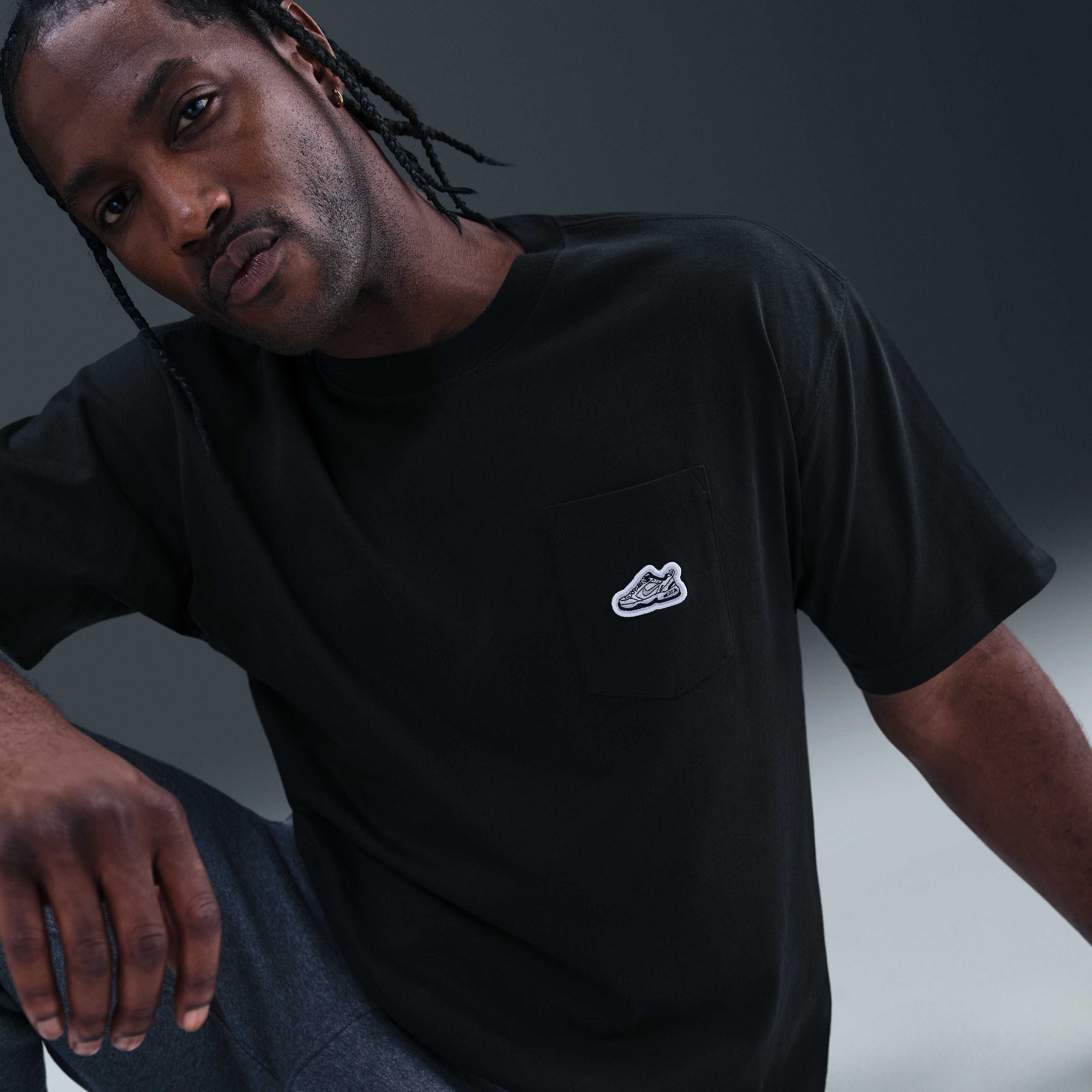 Nike Sportswear Monarch image number 2