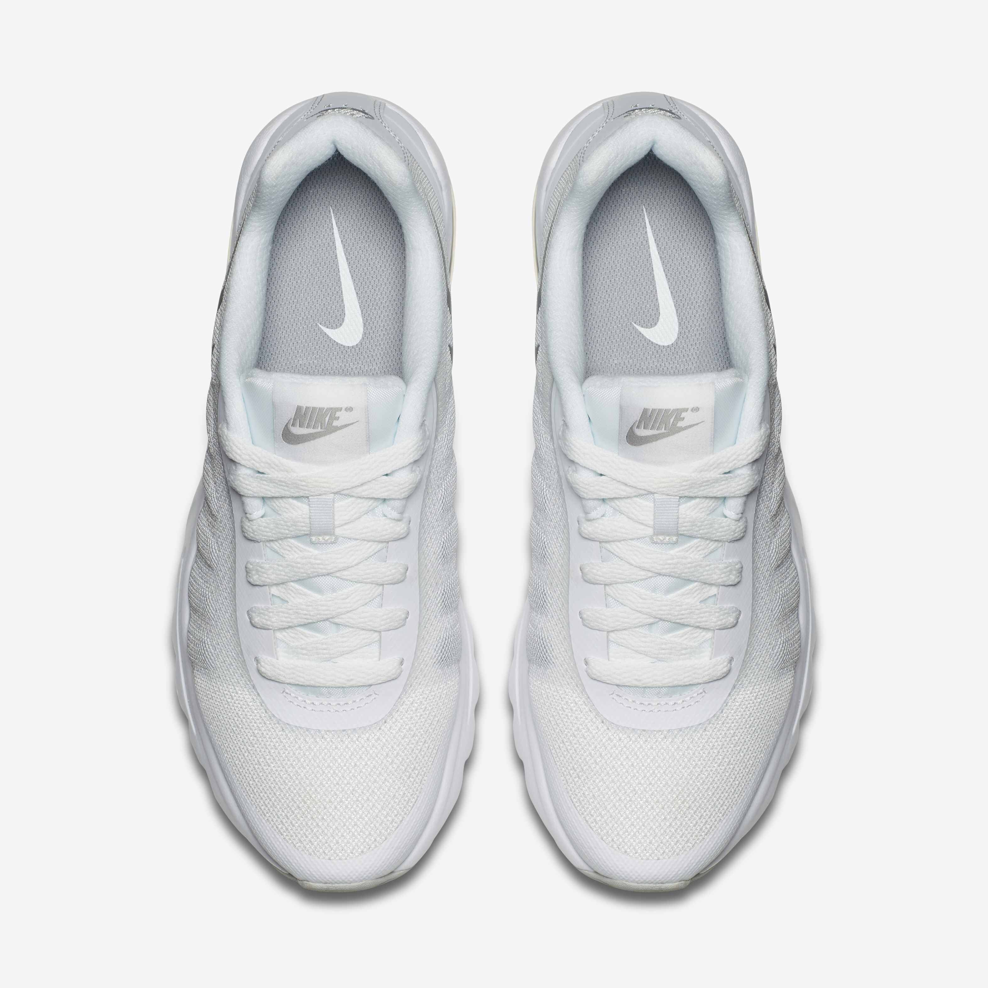 Nike Air Max Invigor image number 3