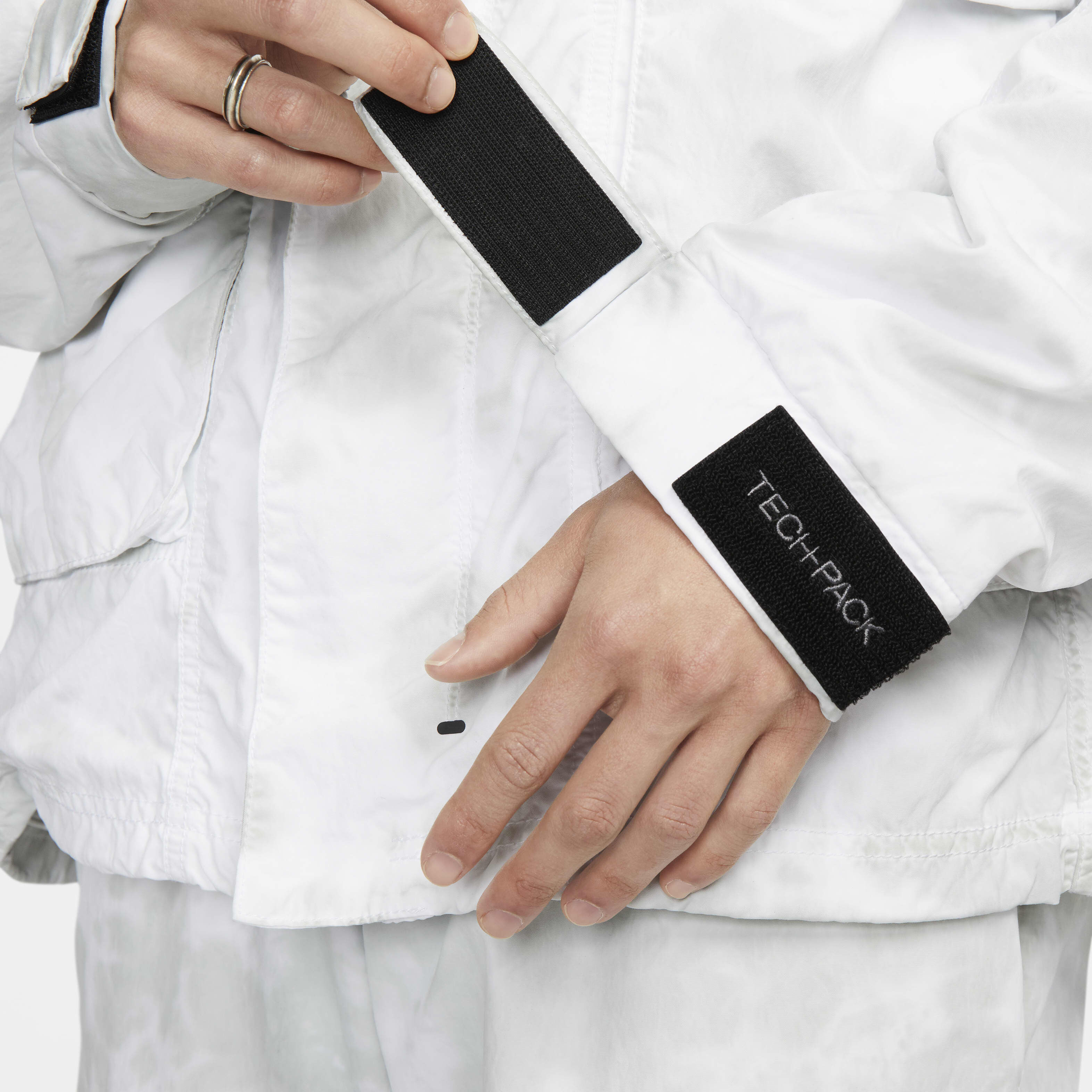 نايكي سبورتسوير تك باك image number 8