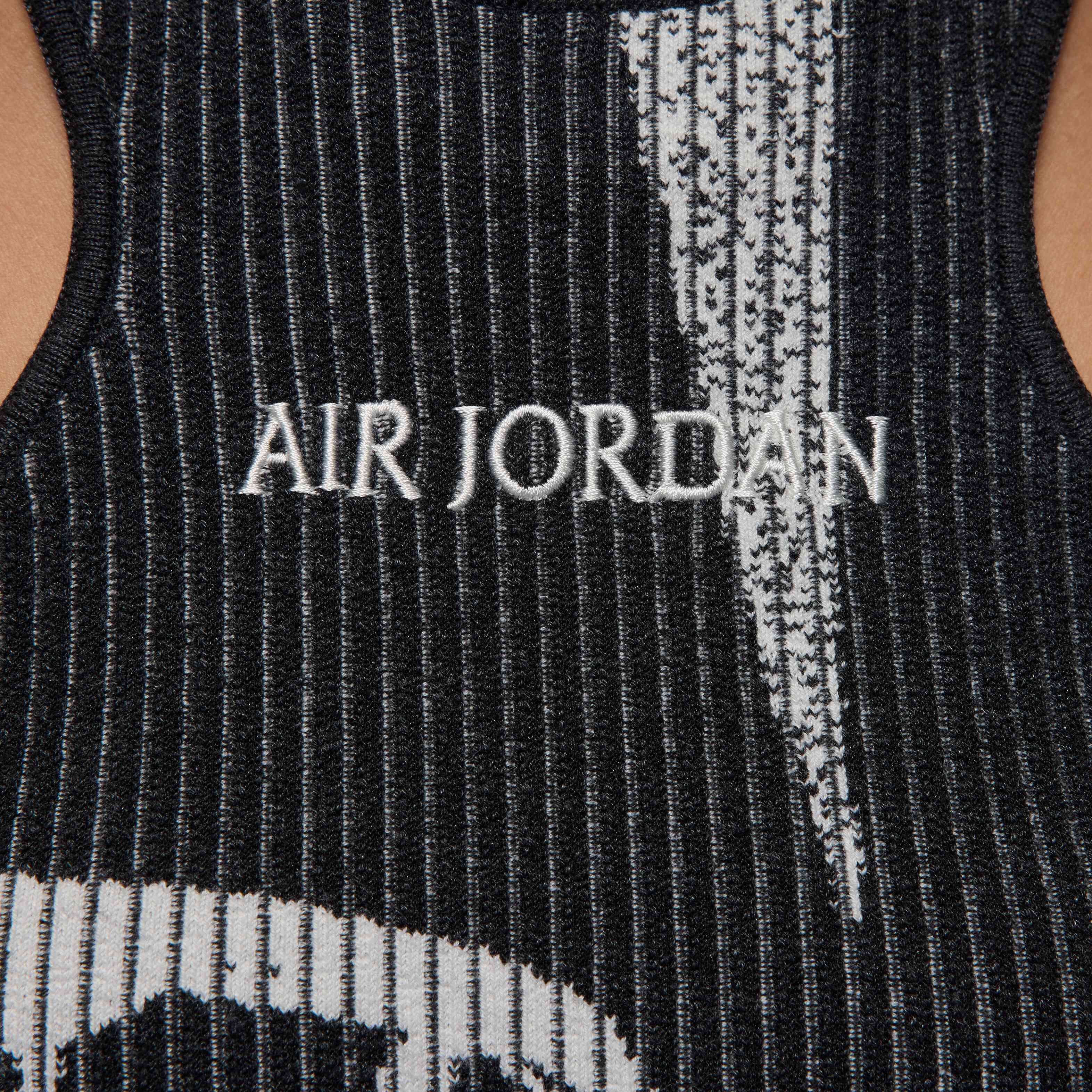 Air Jordan image number 3