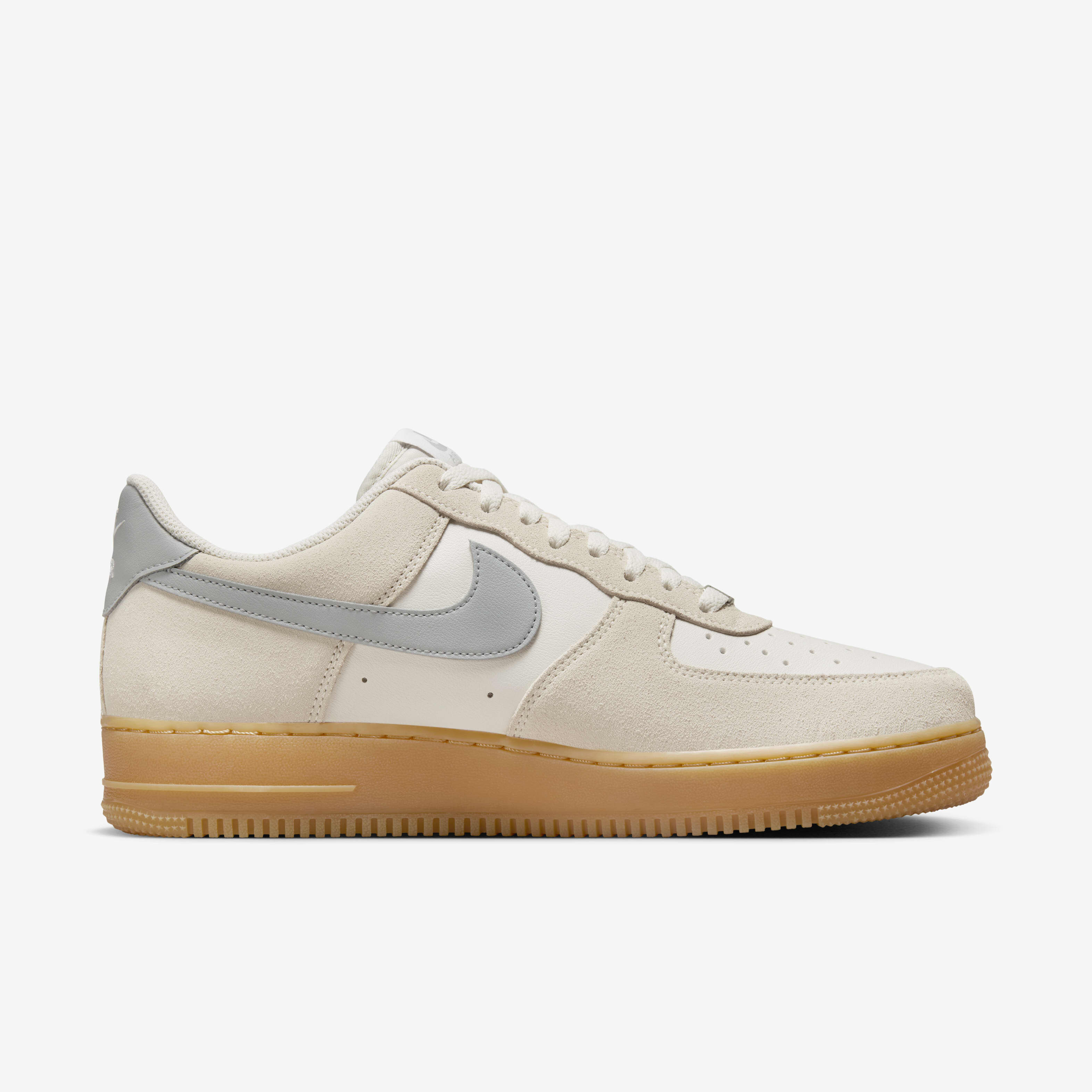 Nike Air Force 1 '07 LV8 image number 2
