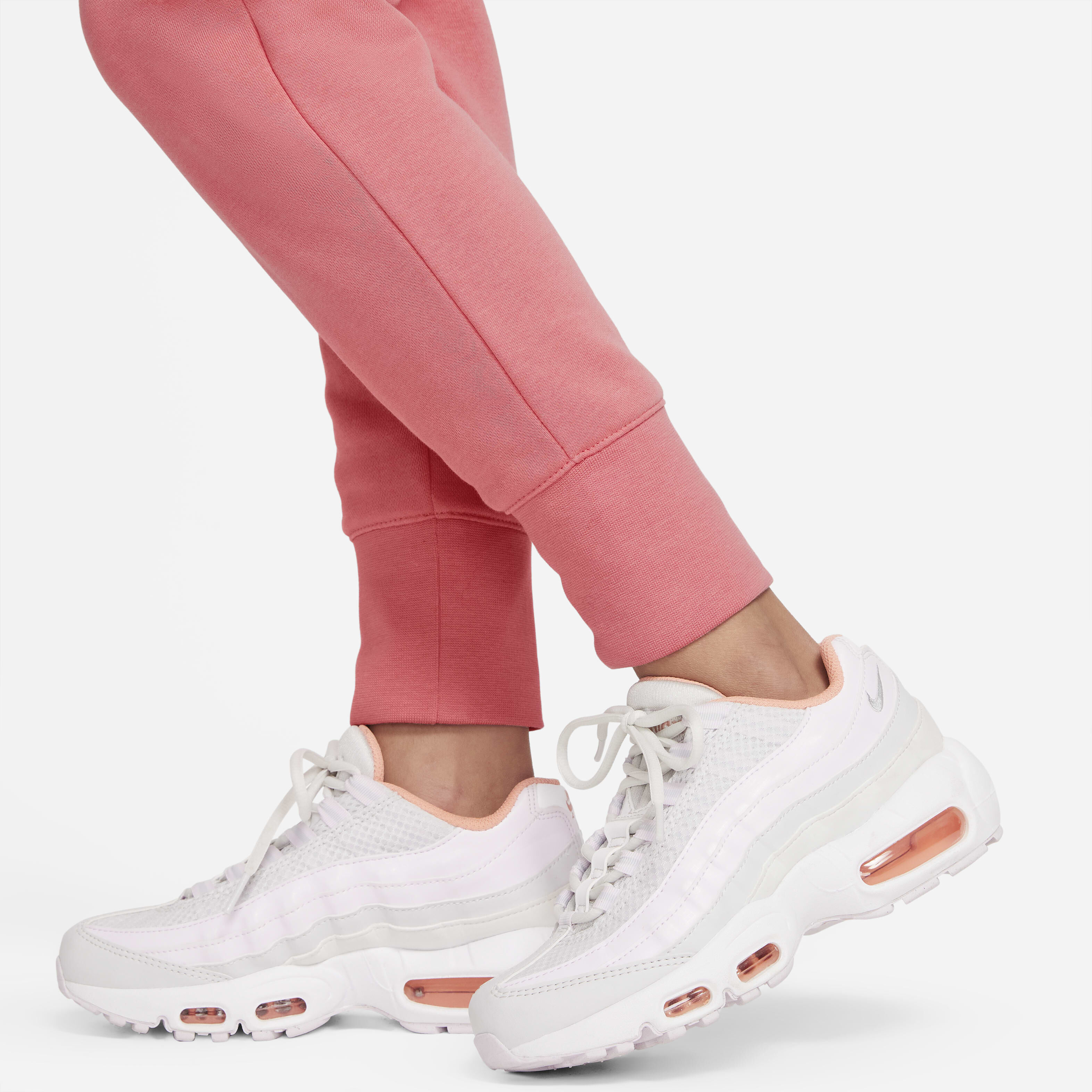 Nike Sportswear Club image number 4