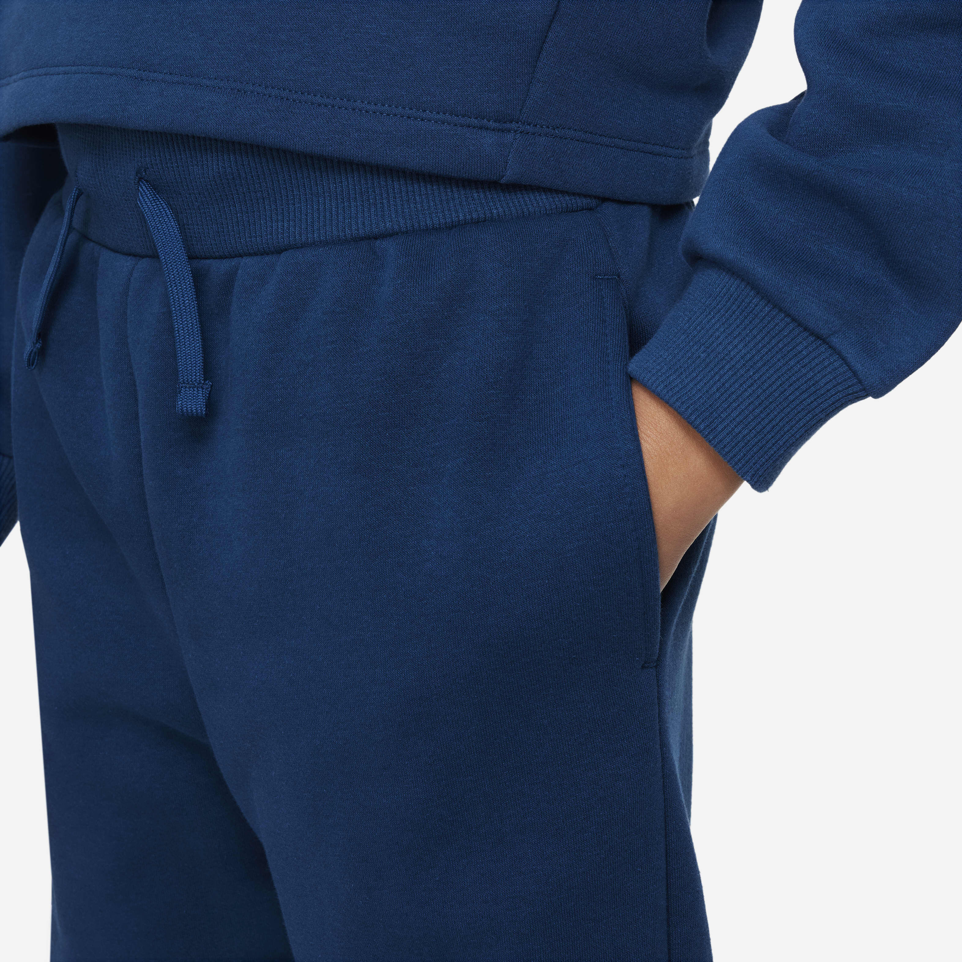 Nike Sportswear Club Fleece Icon Clash image number 2