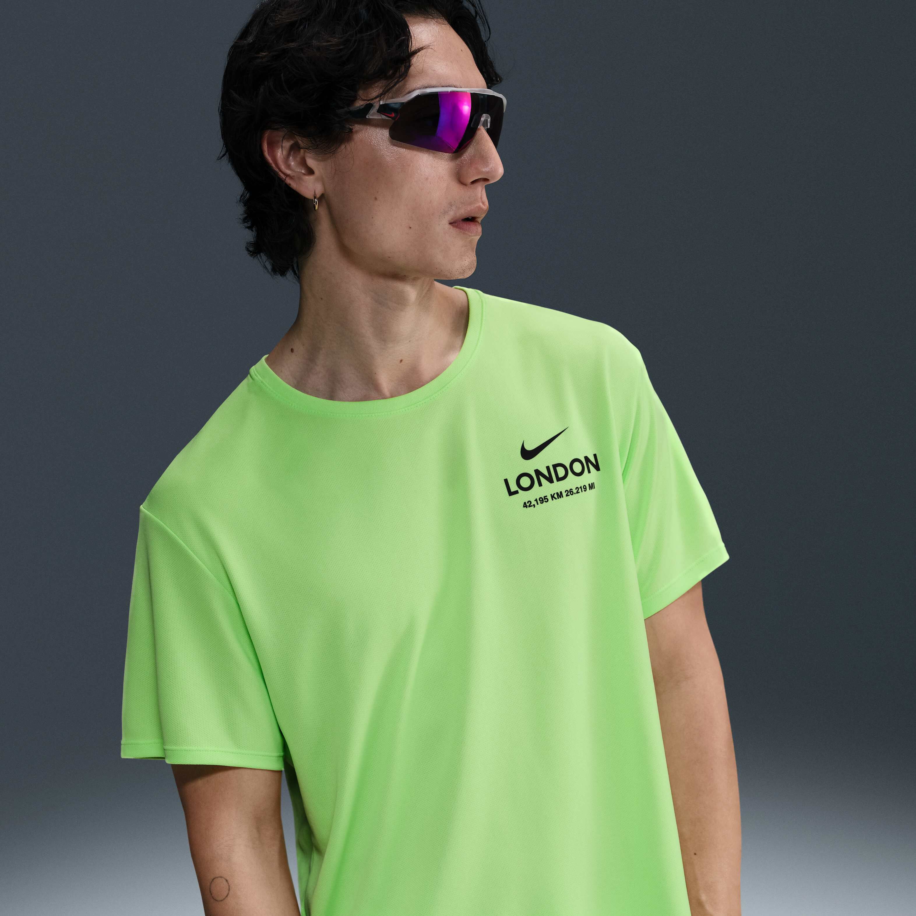 نايكي ميلر image number 0