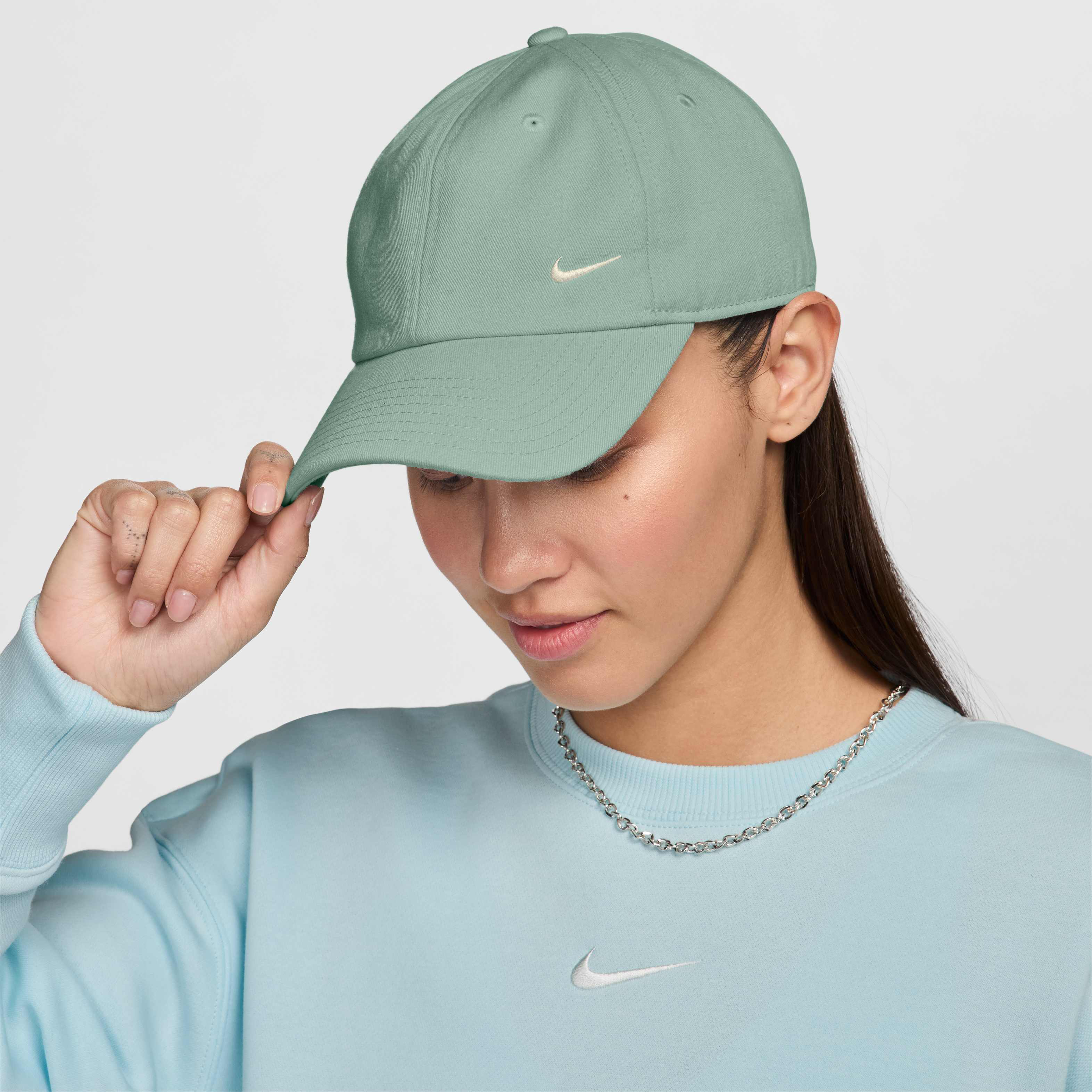 نايكي كلوب image number 5