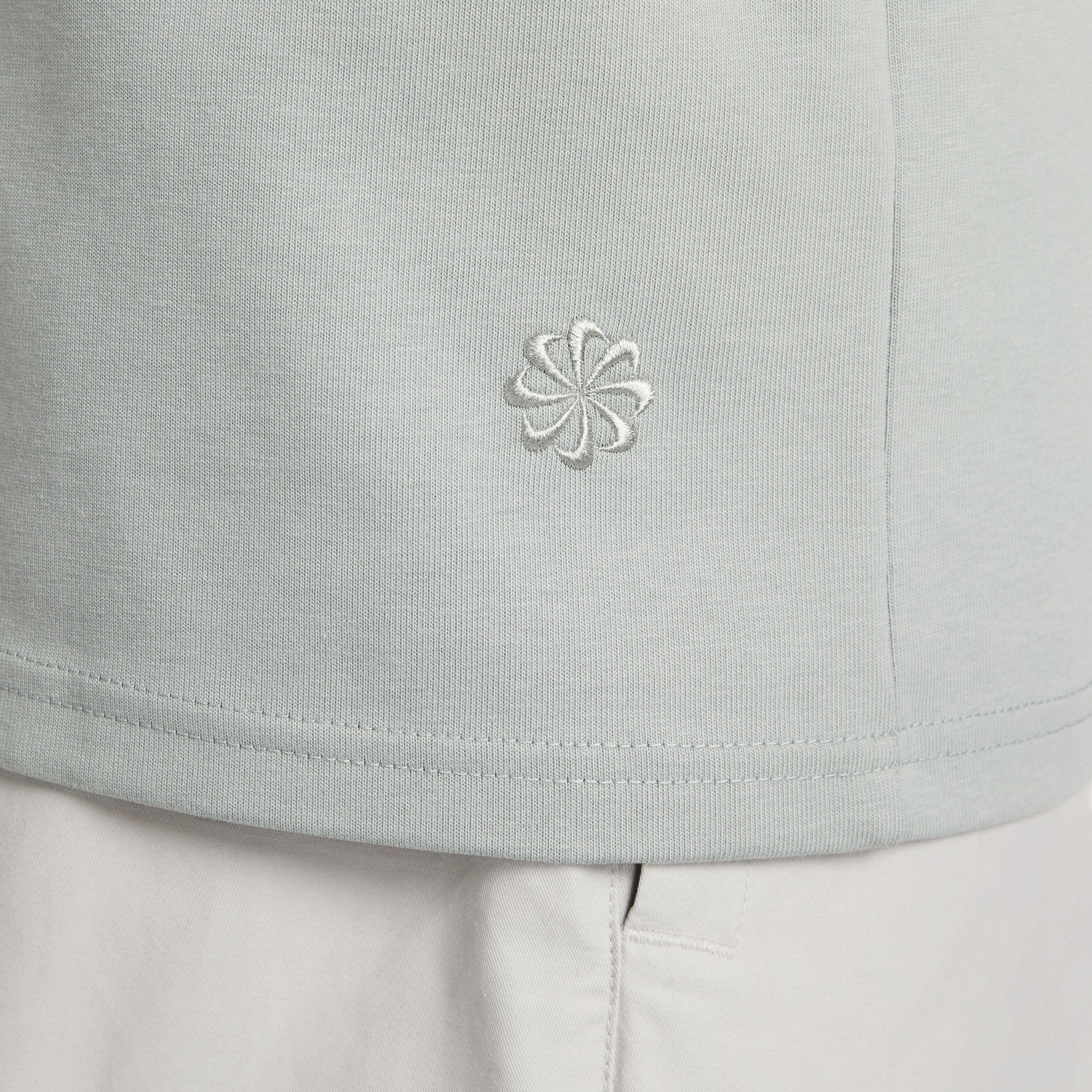 نايكي سبورتسوير تَك باك image number 4