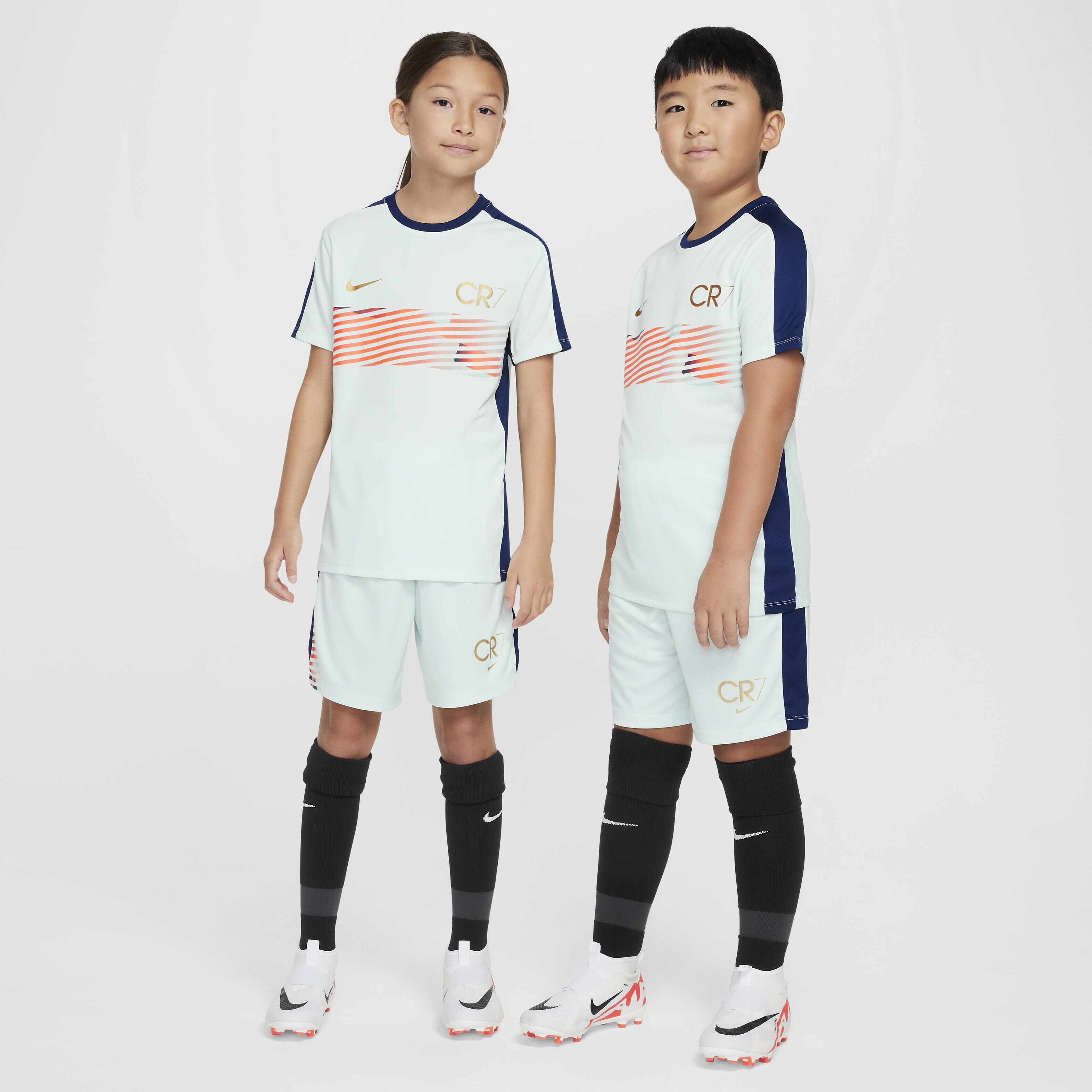 CR7 أكاديمي 23 image number 6