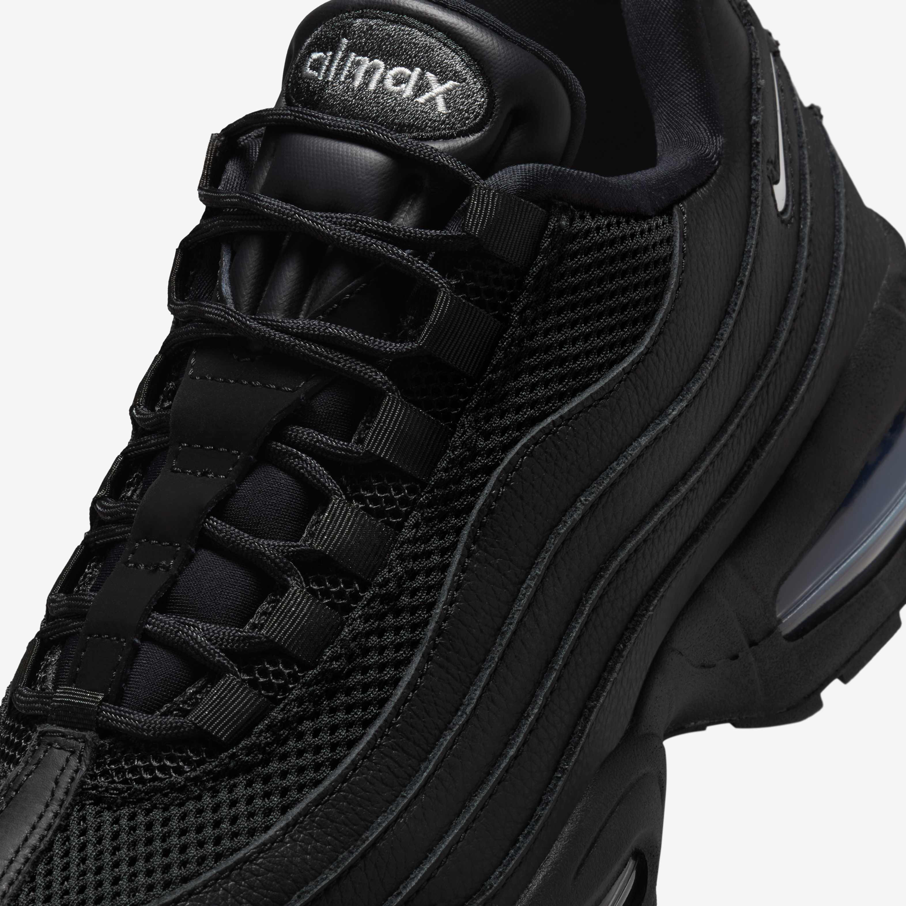 Nike Air Max 95 image number 15