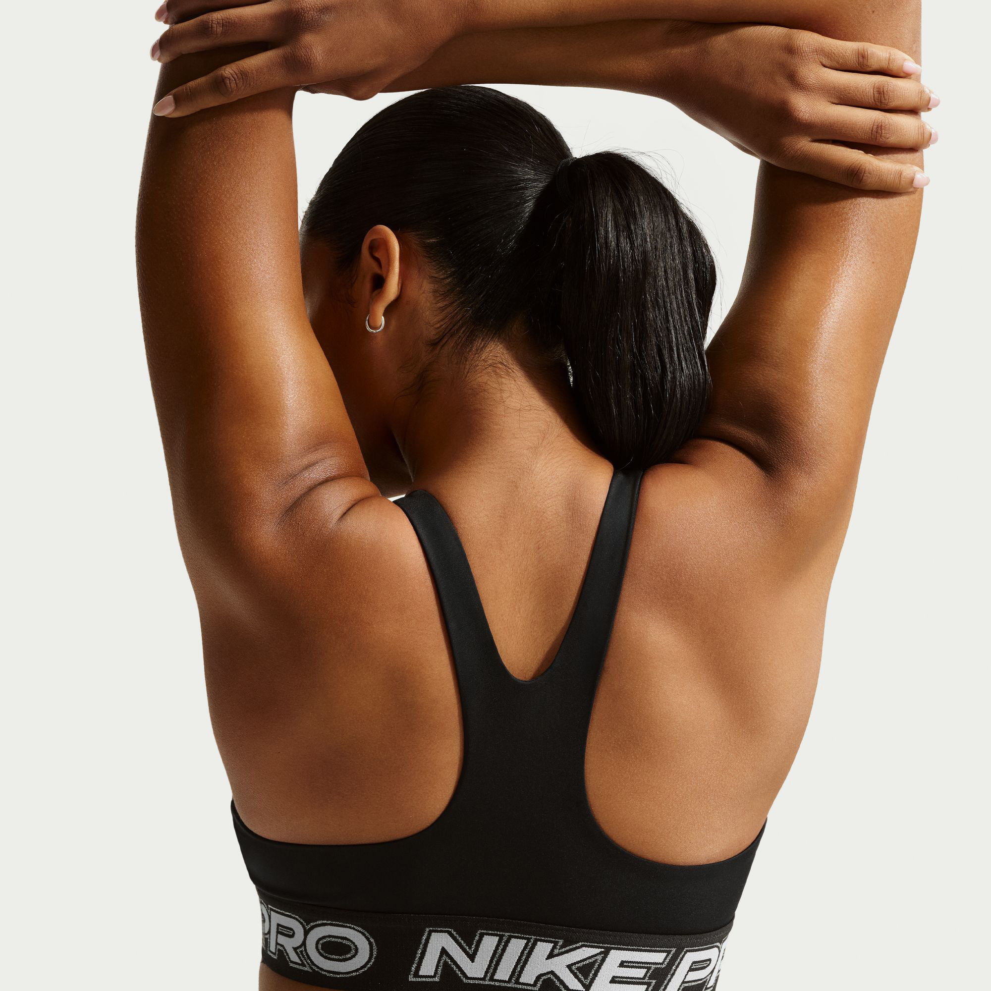 Nike Pro image number 3