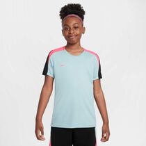 Nike Dri-FIT Strike