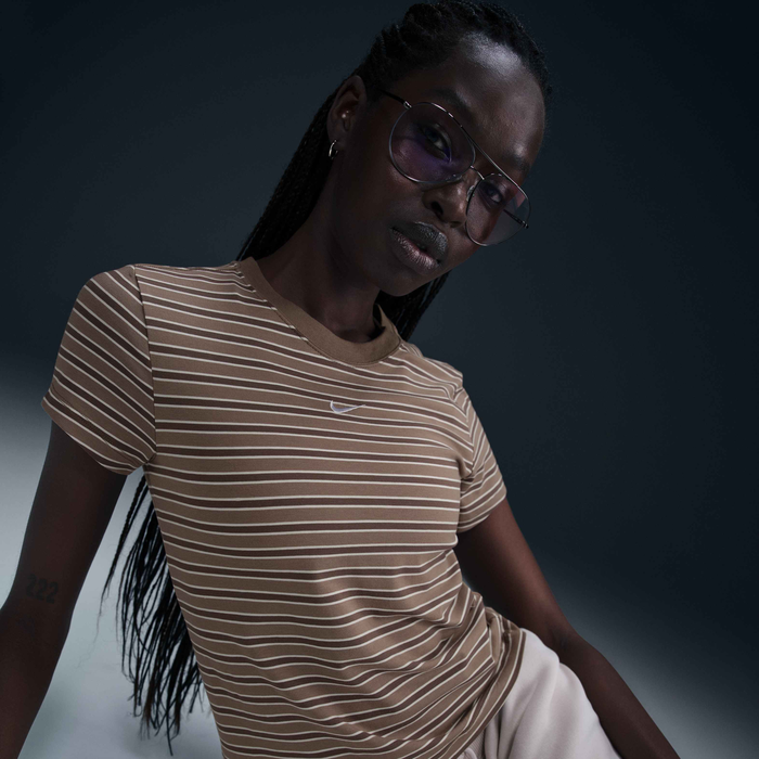 Nike Sportswear Chill Knit image number 2 Nike Sportswear Chill Knit image number 2