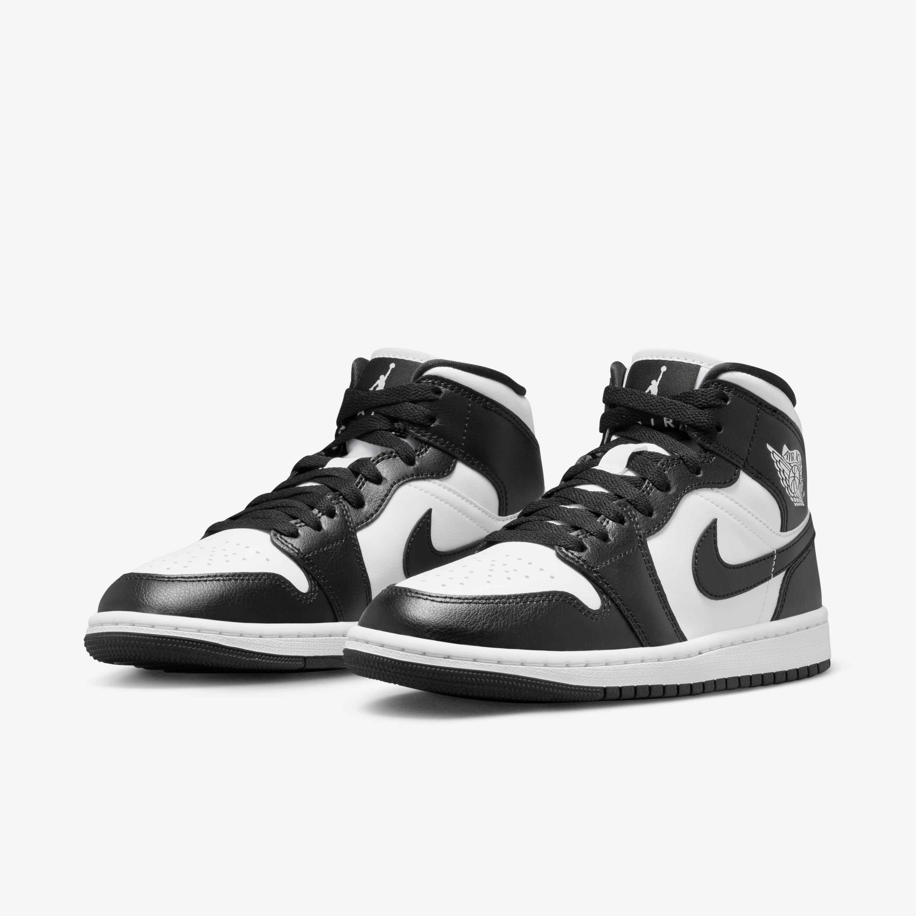 Air Jordan 1 Mid image number 4