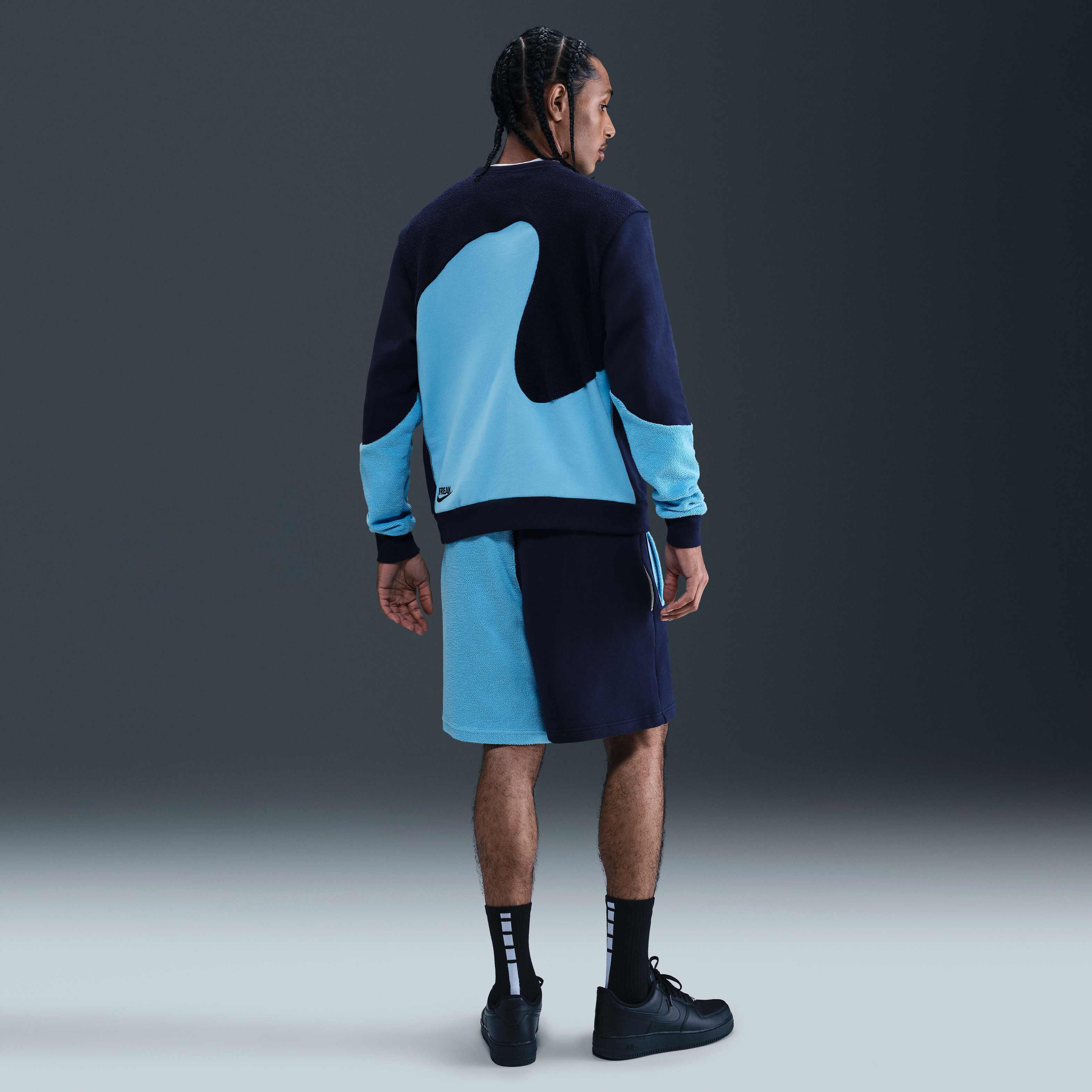 يانيس ستاندرد ايشيو image number 4