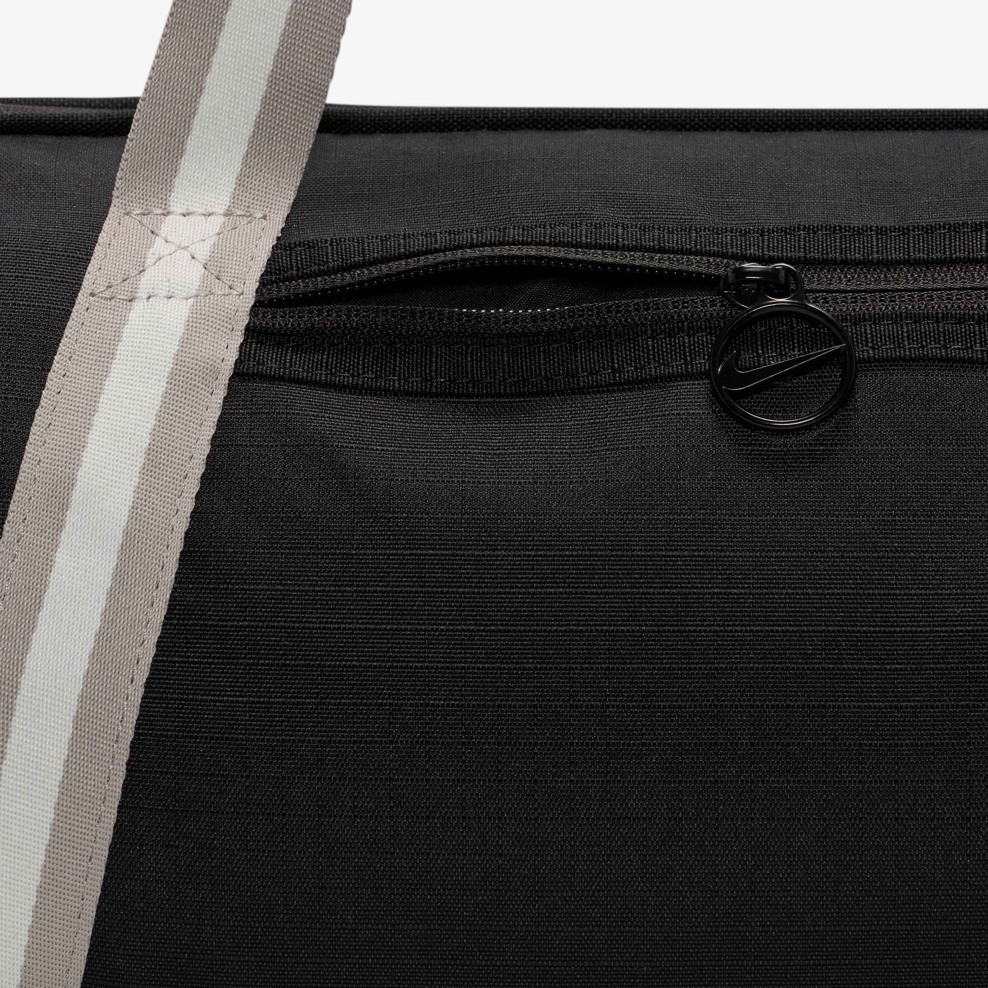 Nike Heritage image number 7