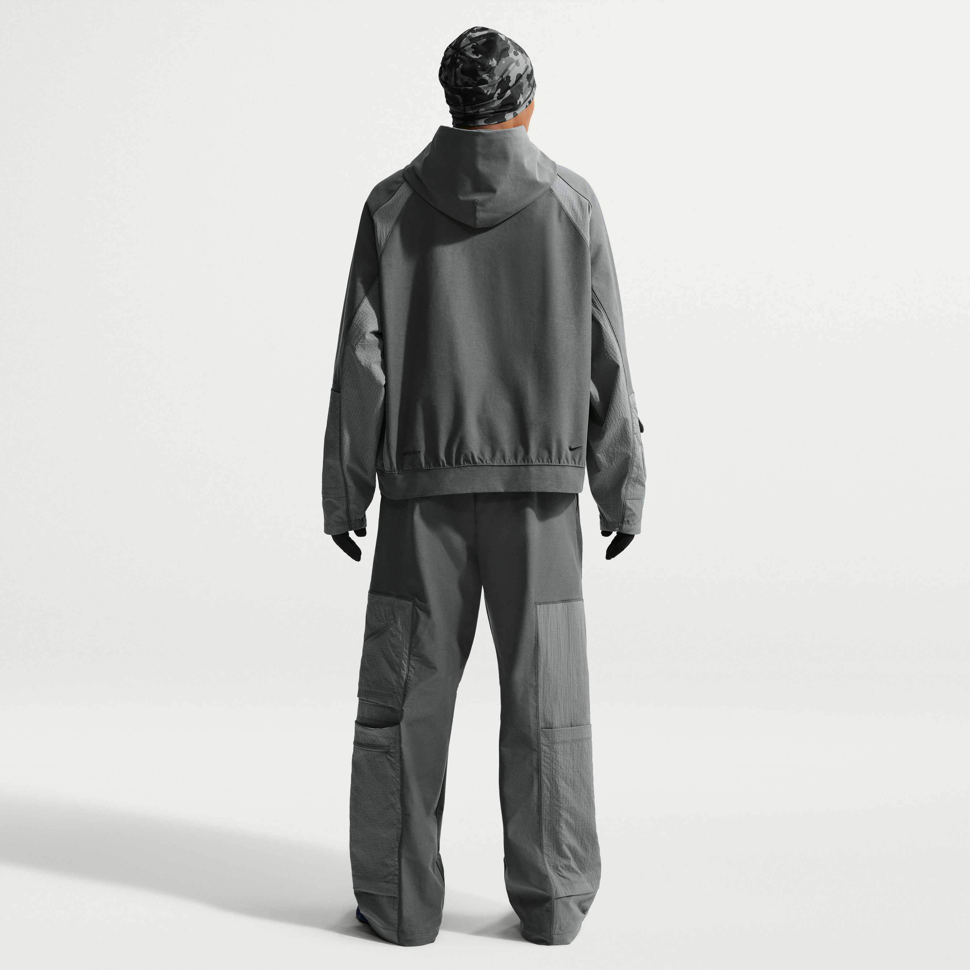 نايكي تك image number 4