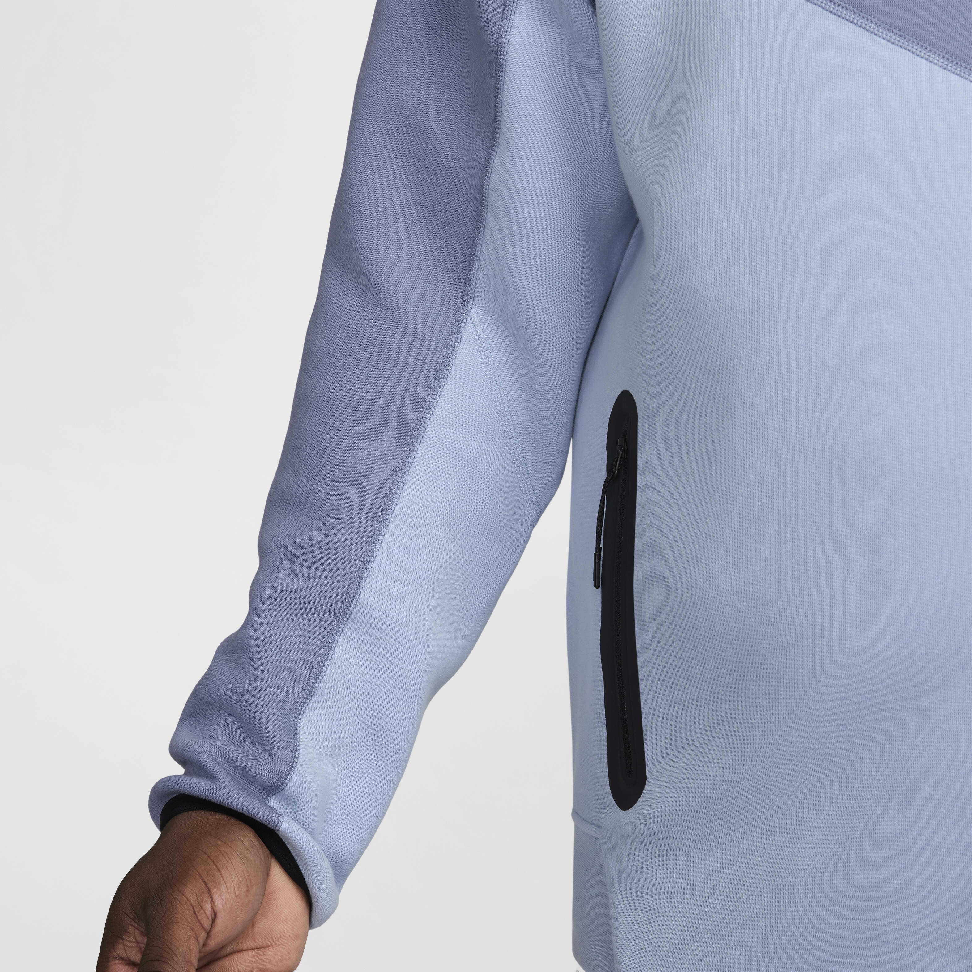 نايكي سبورتسوير تك فليس ويندرانر image number 13